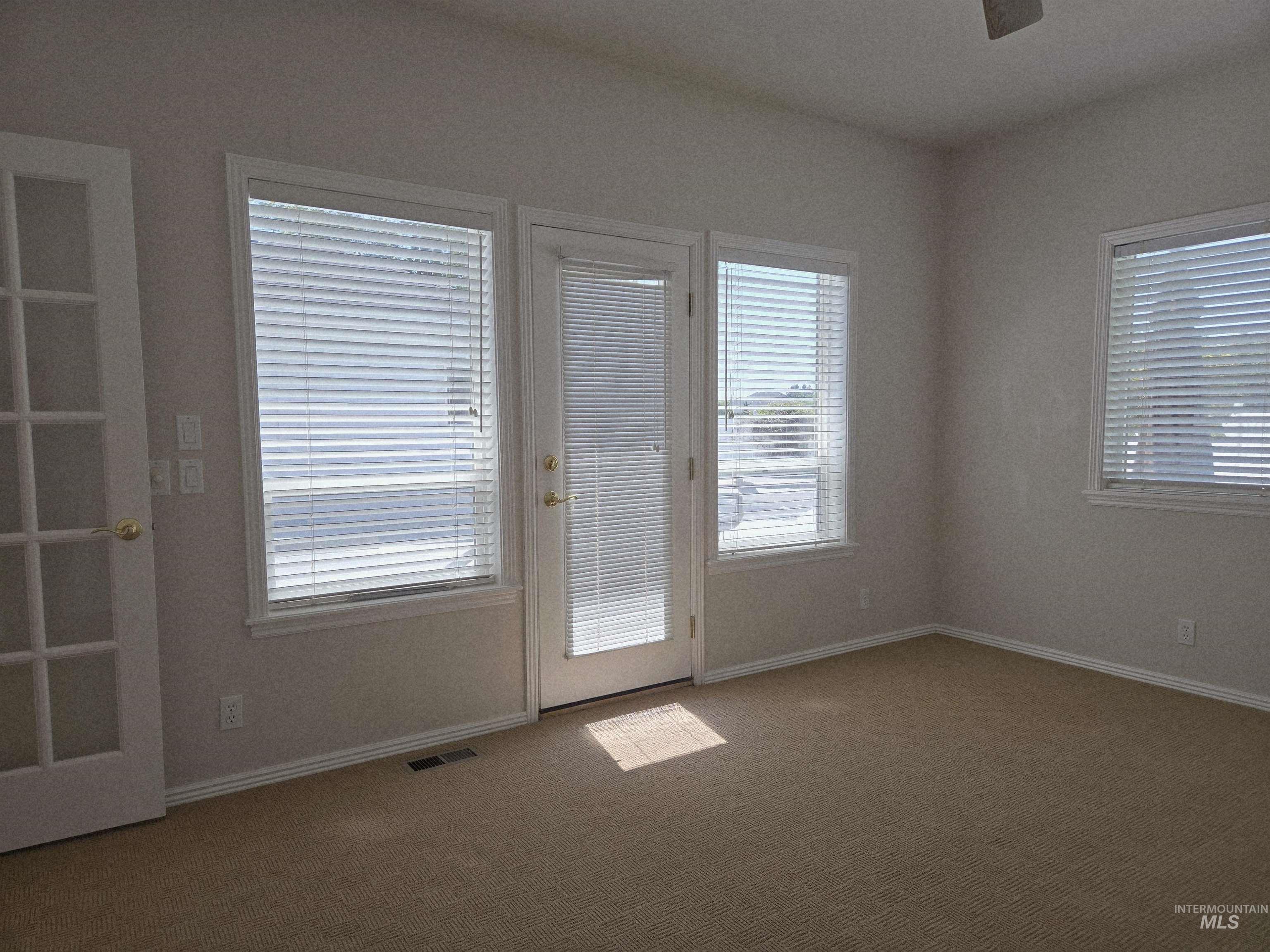 1203 Tara Ct Property Photo 29
