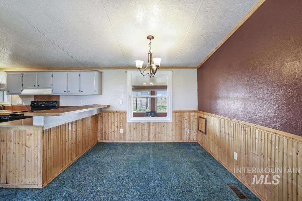 283 E 520 N Property Photo 9