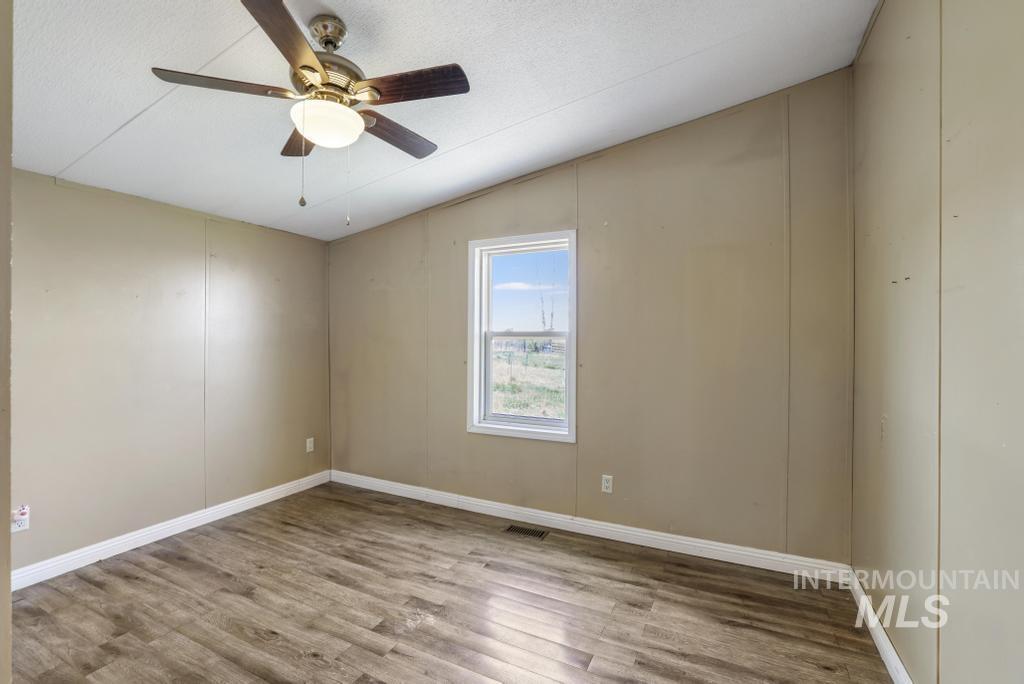283 E 520 N Property Photo 21