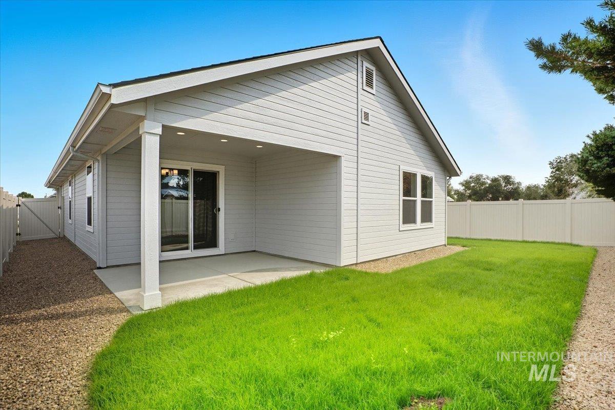 1591 Witt Property Photo 7