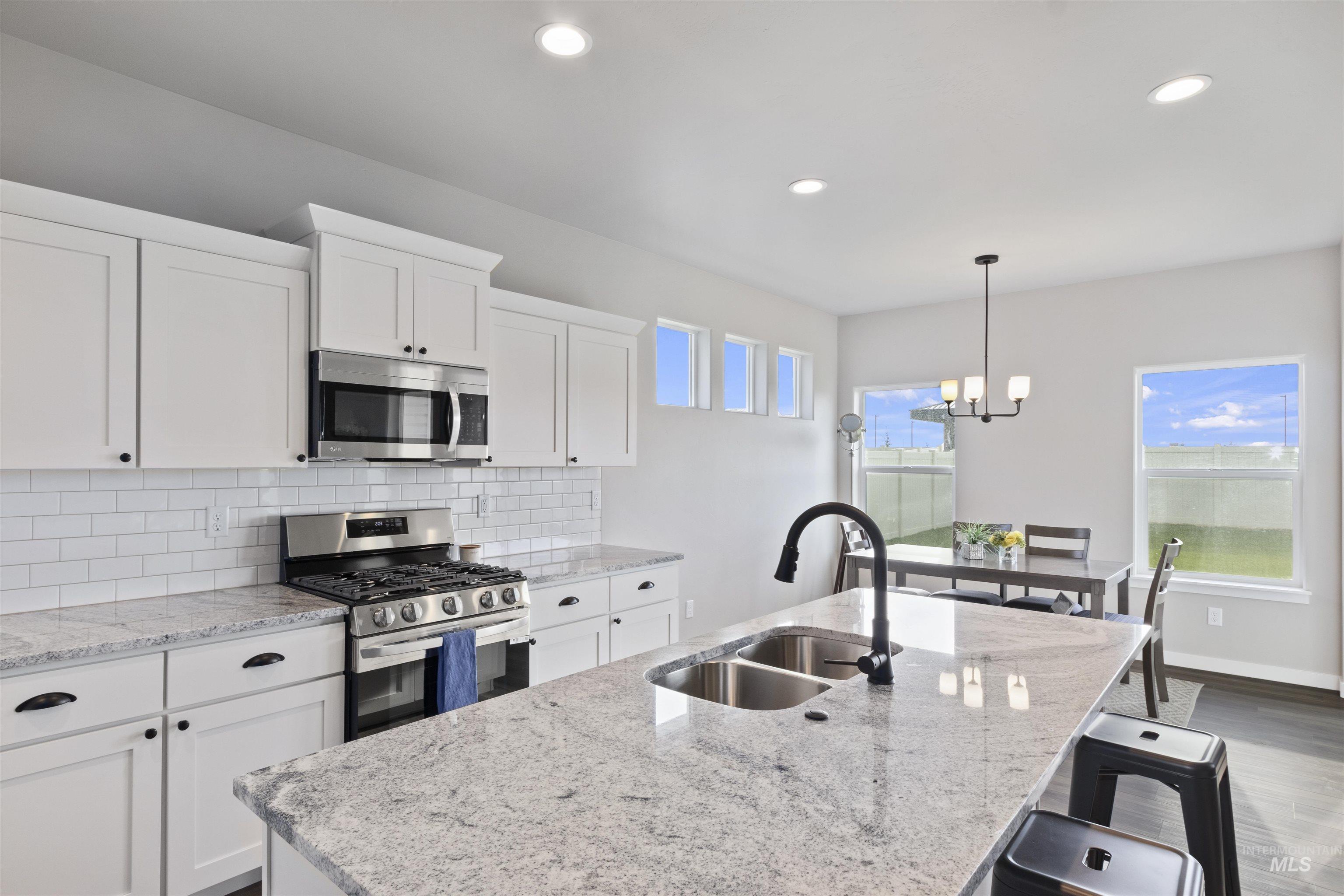 981 Kenbrook Loop Property Photo 9