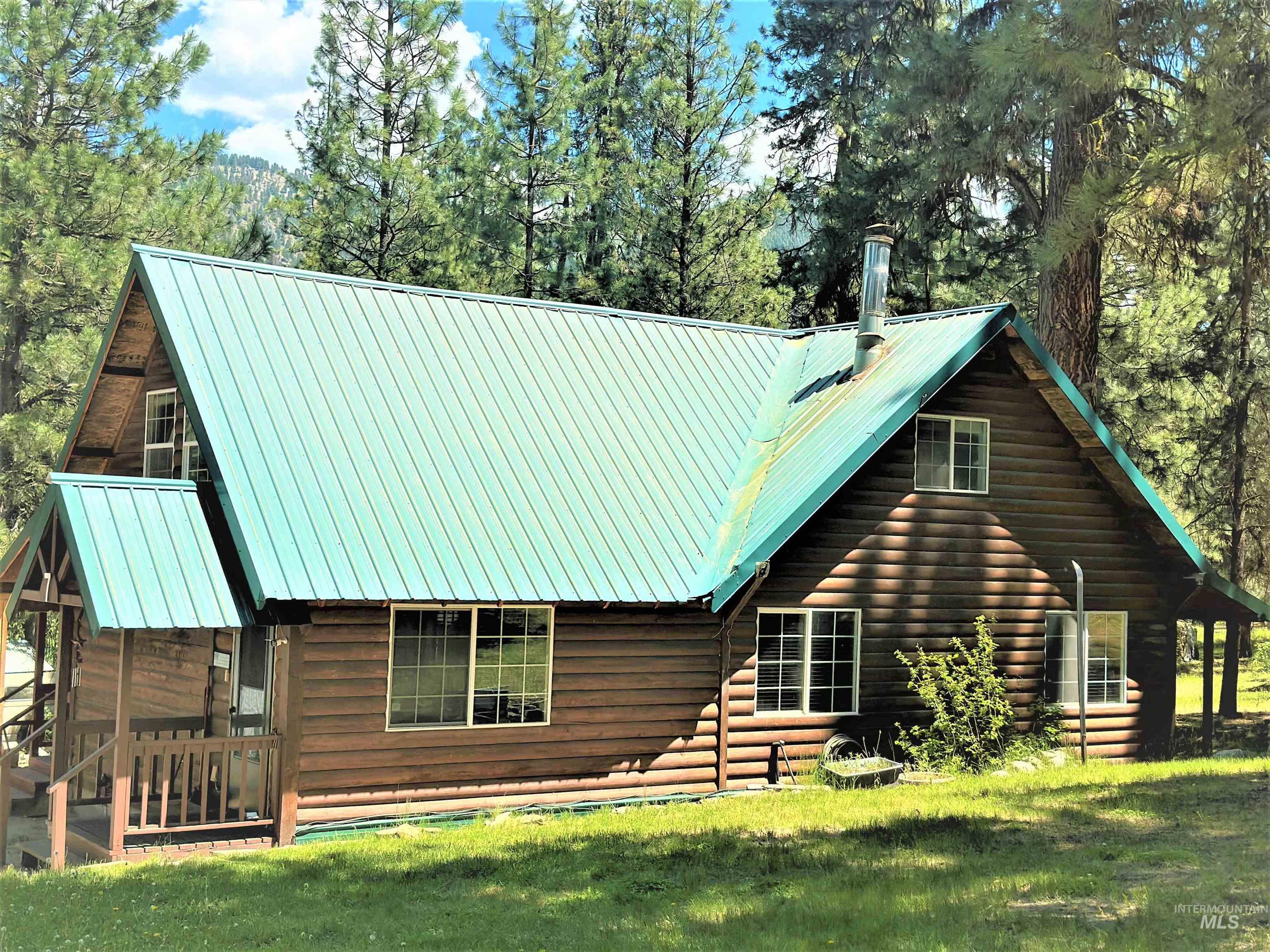 7 Willow Drive Property Photo 2