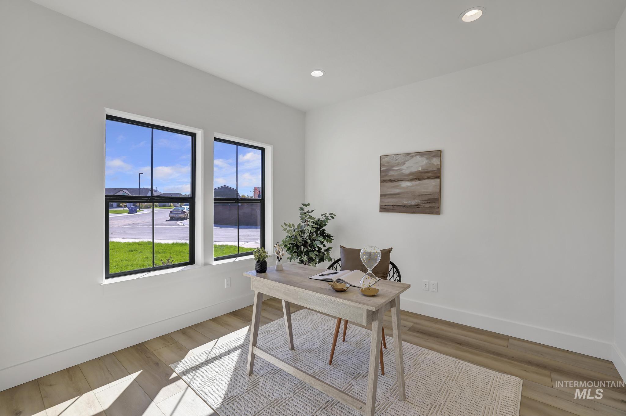 1567 Mary Alice Lake Way Property Photo 23