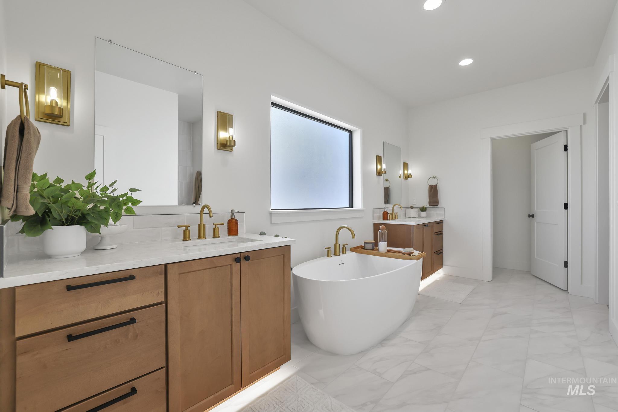 1567 Mary Alice Lake Way Property Photo 28