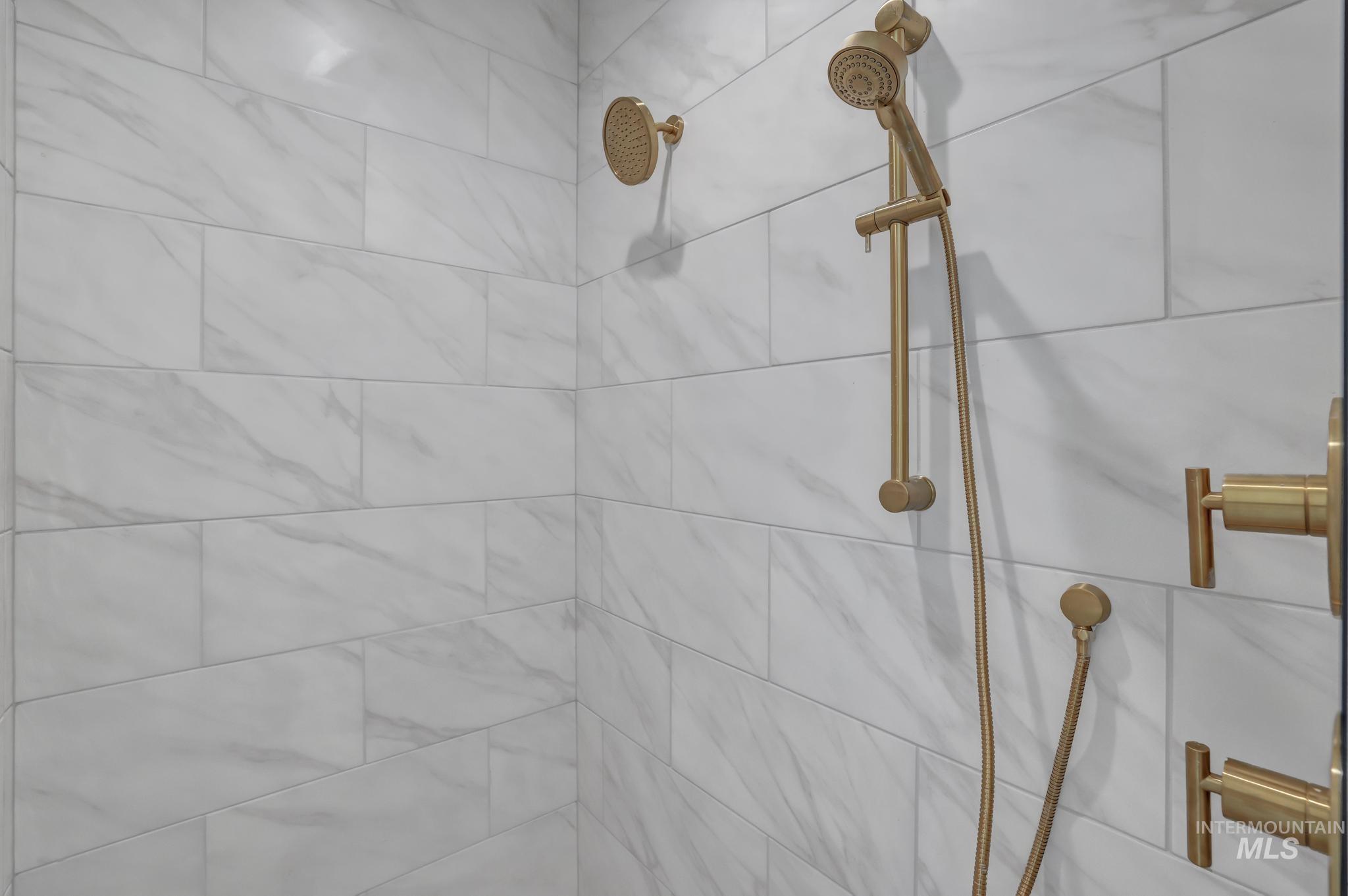 1567 Mary Alice Lake Way Property Photo 31