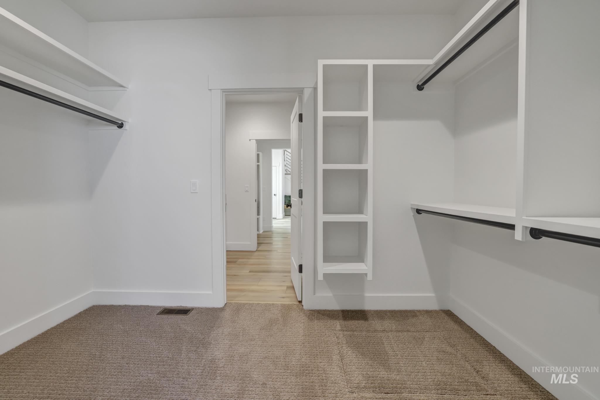 1567 Mary Alice Lake Way Property Photo 32