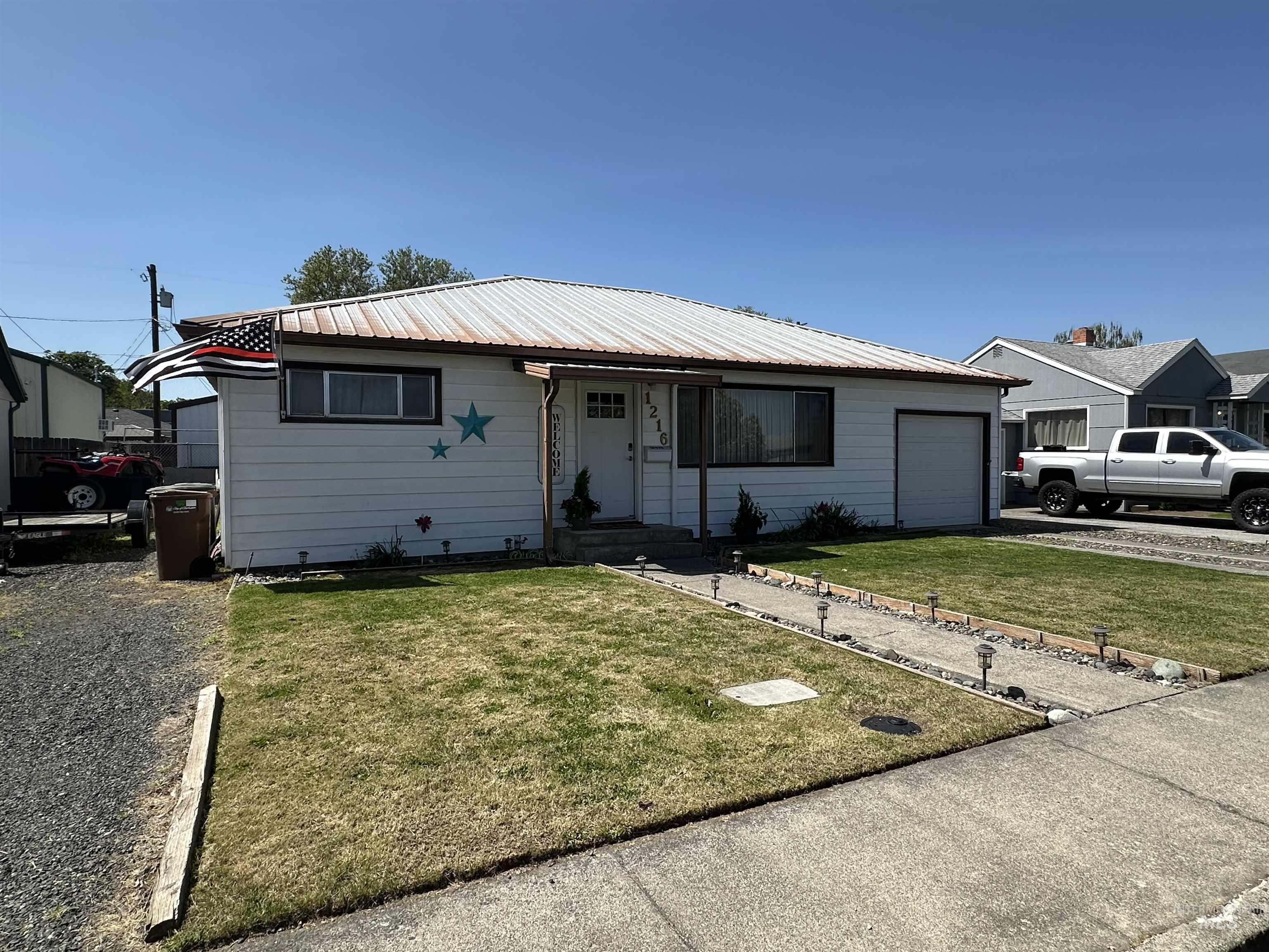 1216 4th Street Property Photo