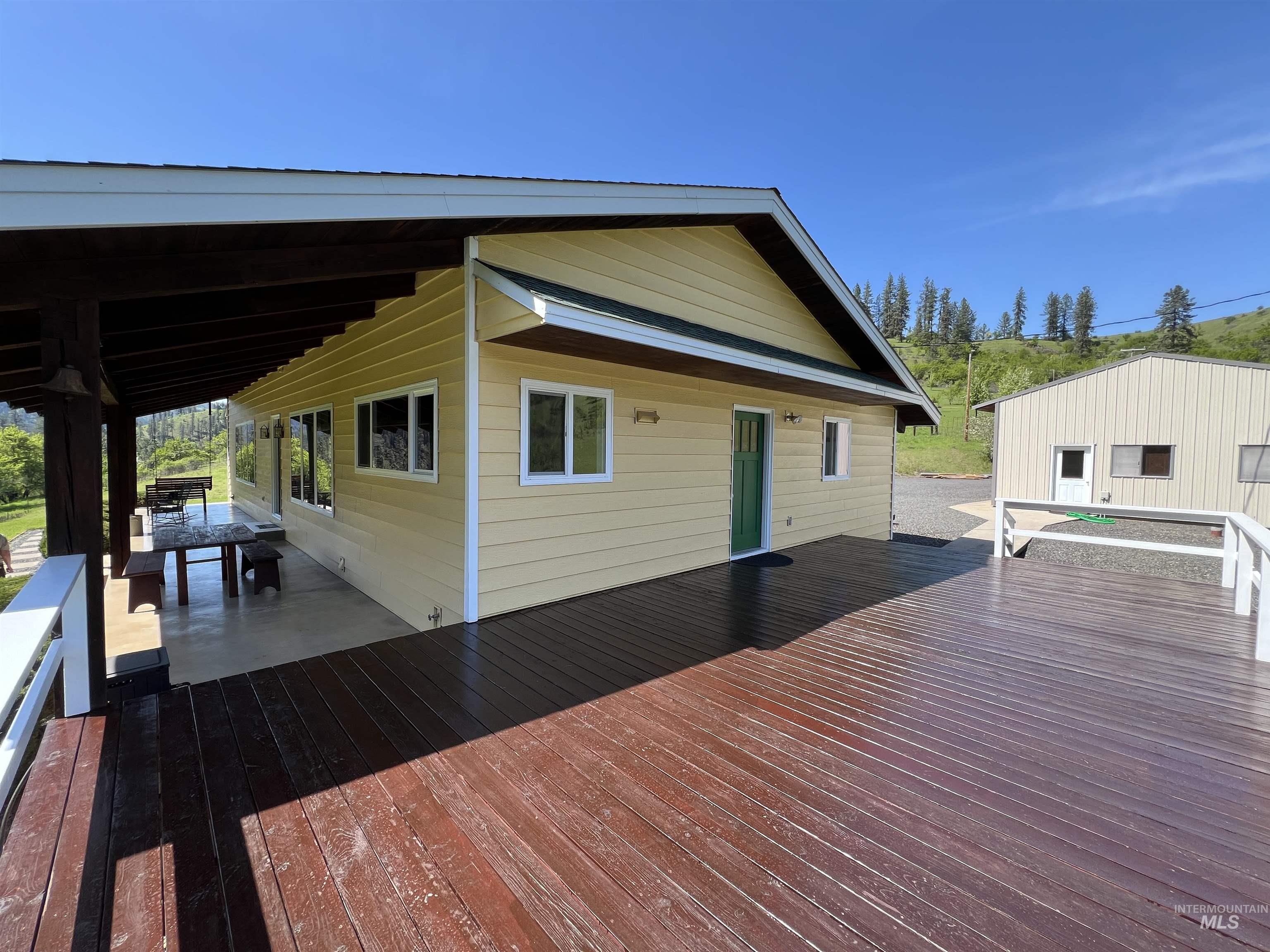 6467 Highway 12 Property Photo 4