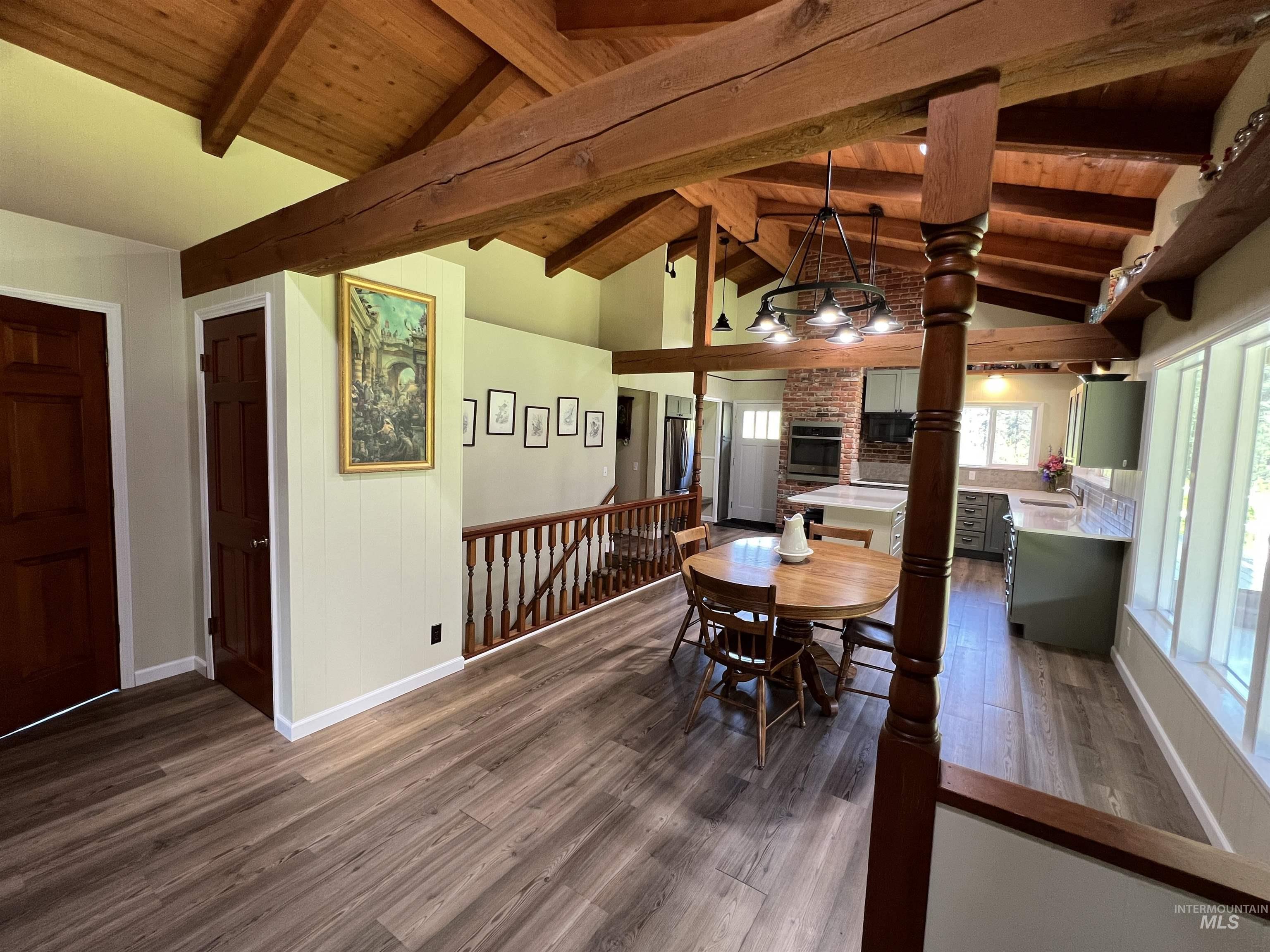 6467 Highway 12 Property Photo 11