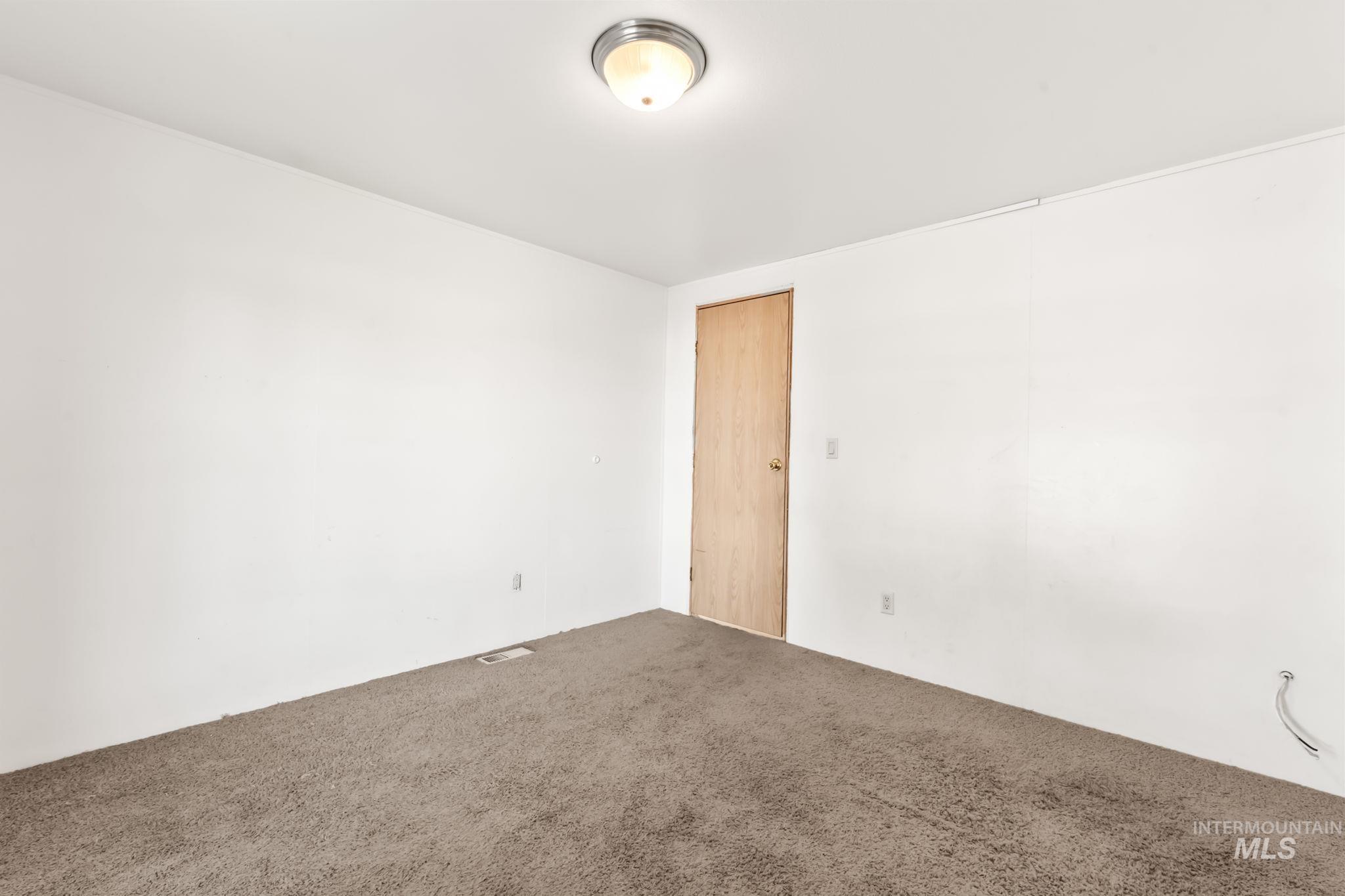 1247 N Timathy Rd Property Photo 24