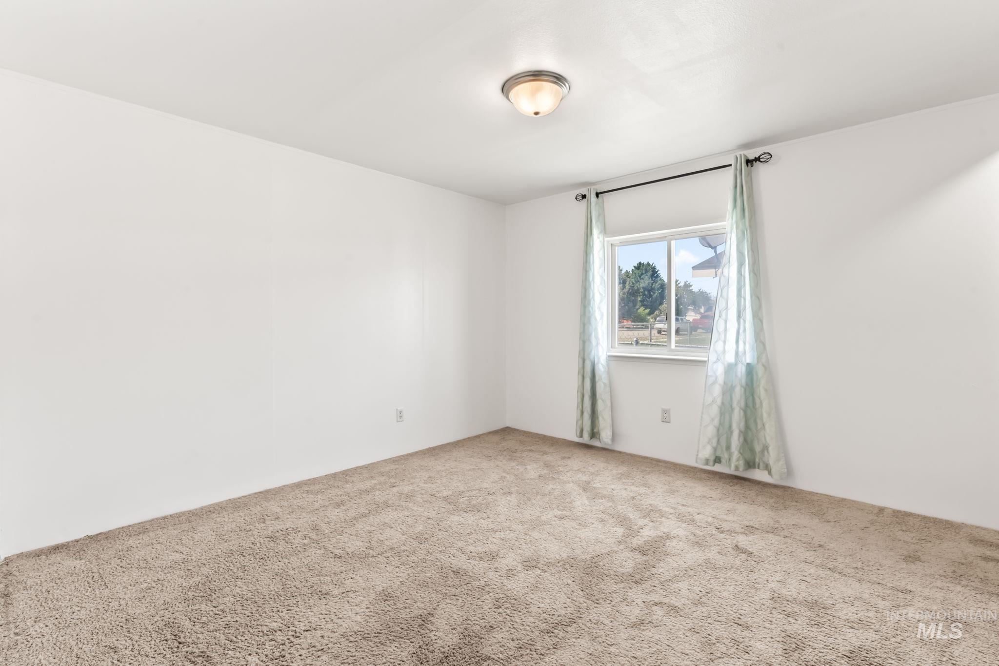 1247 N Timathy Rd Property Photo 25