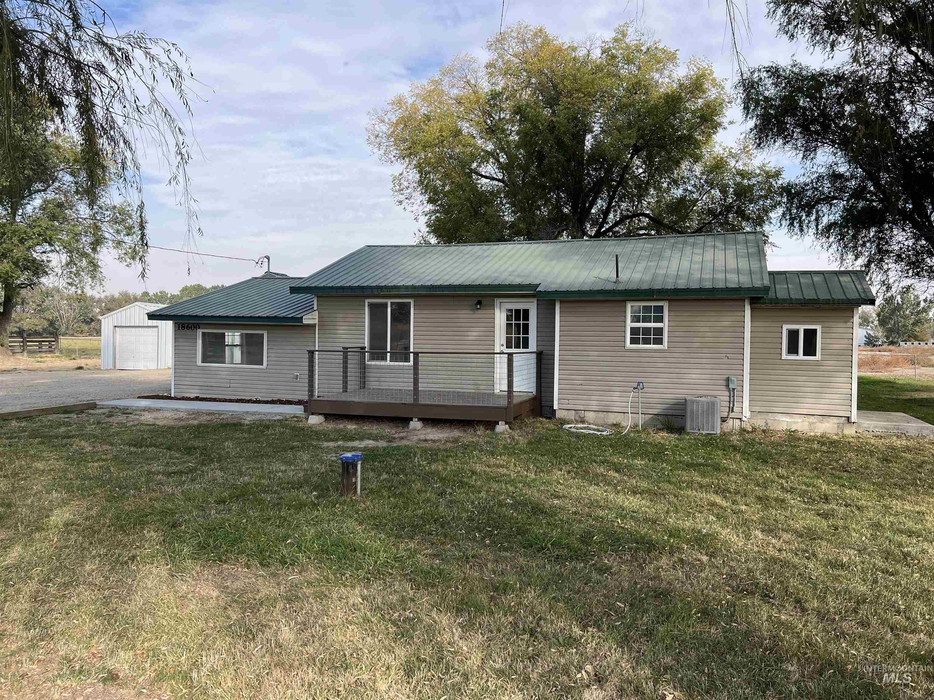 18600 Market Rd Property Photo 1