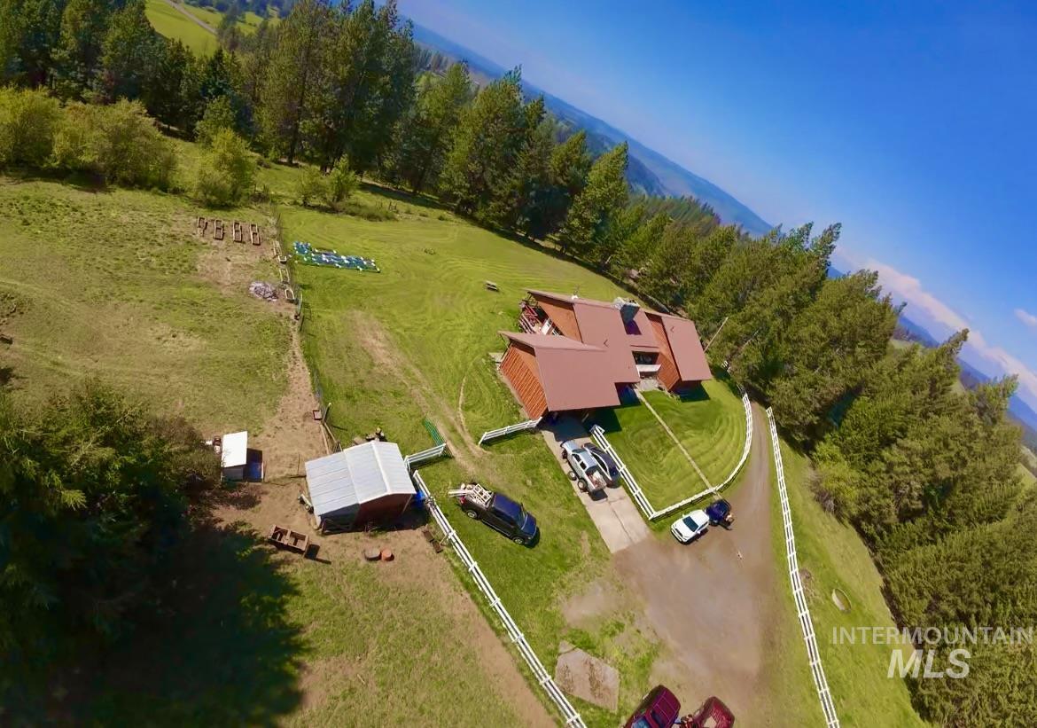 170 Red Fir Property Photo 1
