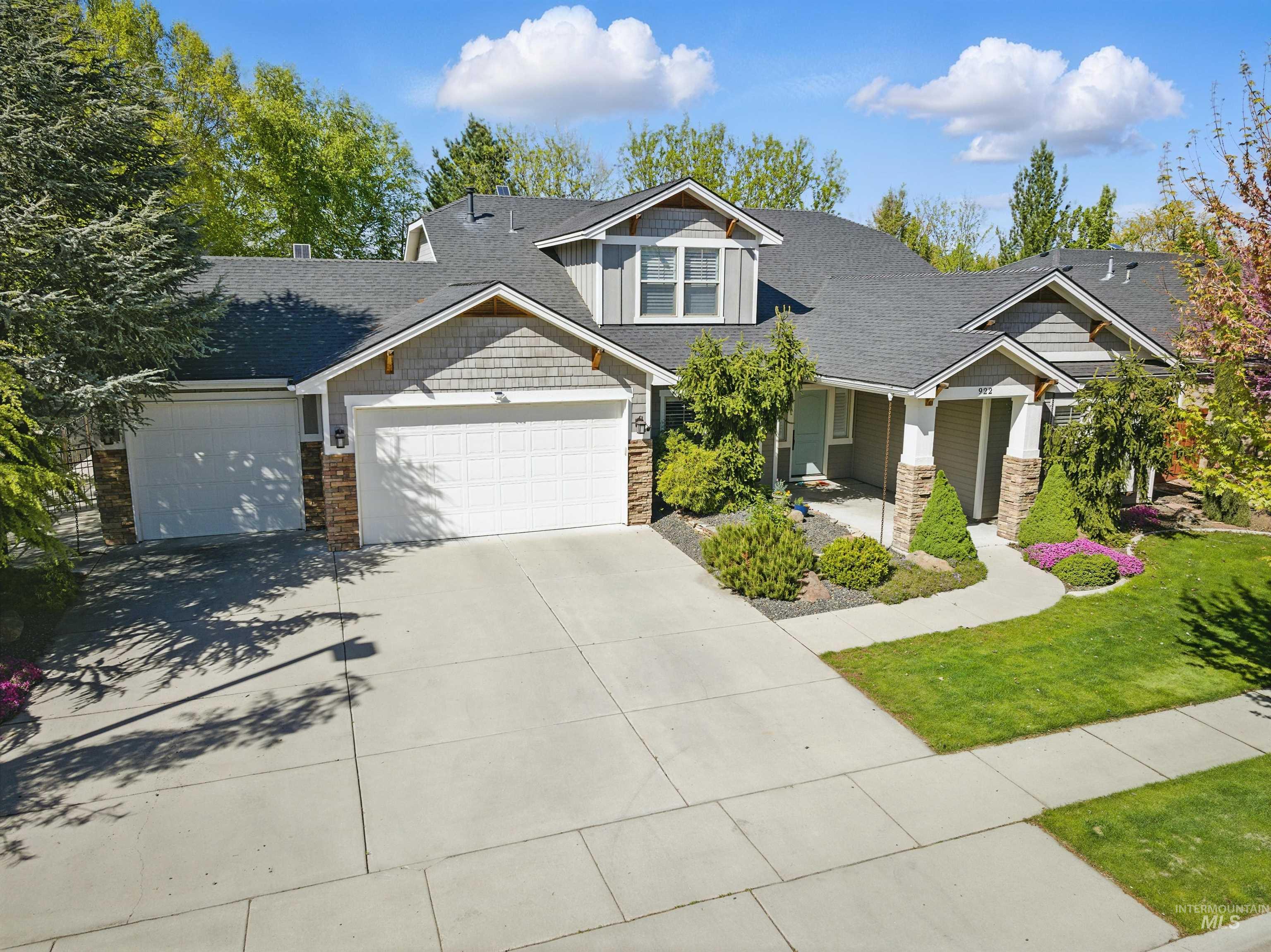 922 E Kaibab Trail Dr.