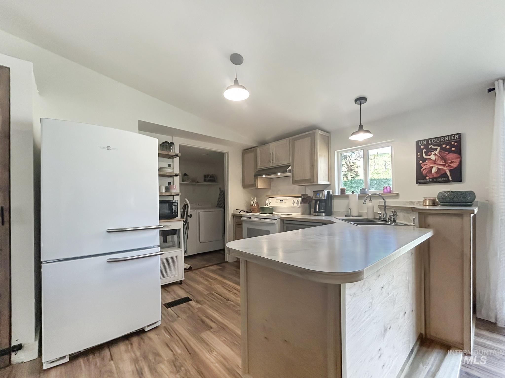 4325 Lenville #15 Property Photo 8