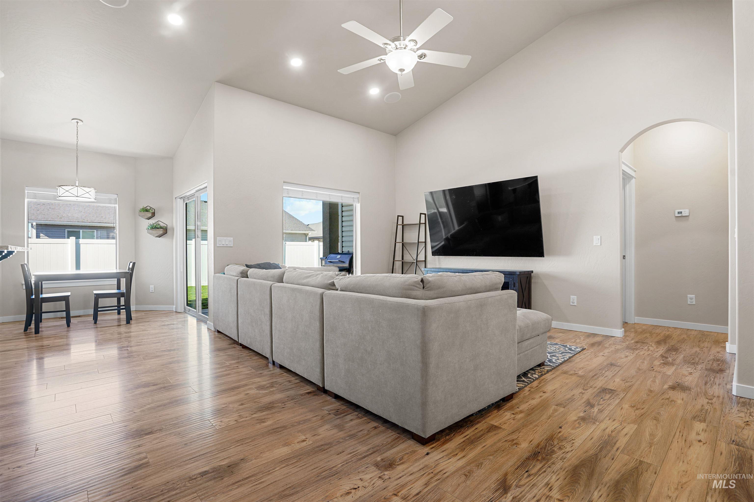 2344 Yellowstone Trail Property Photo 8