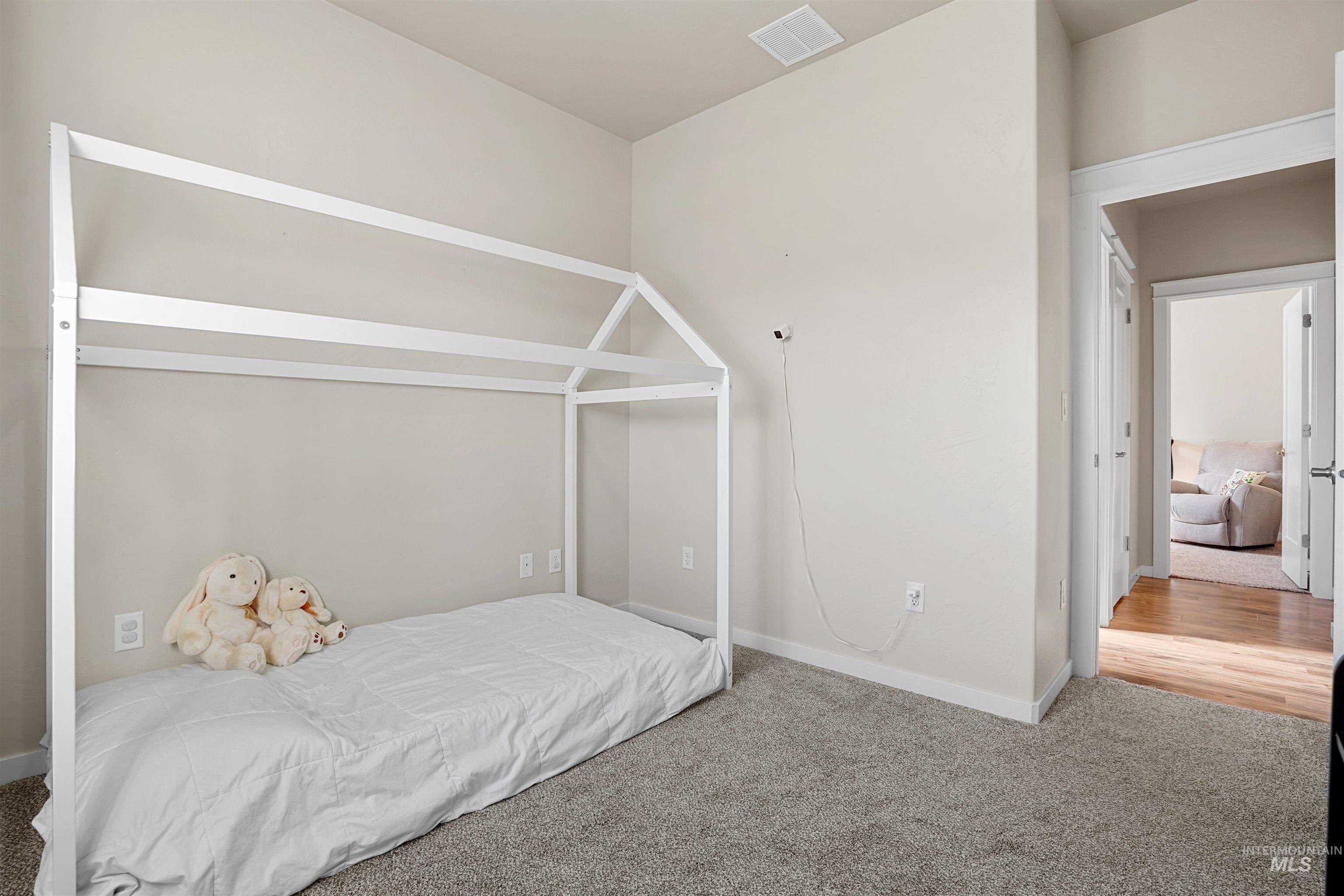 2344 Yellowstone Trail Property Photo 15