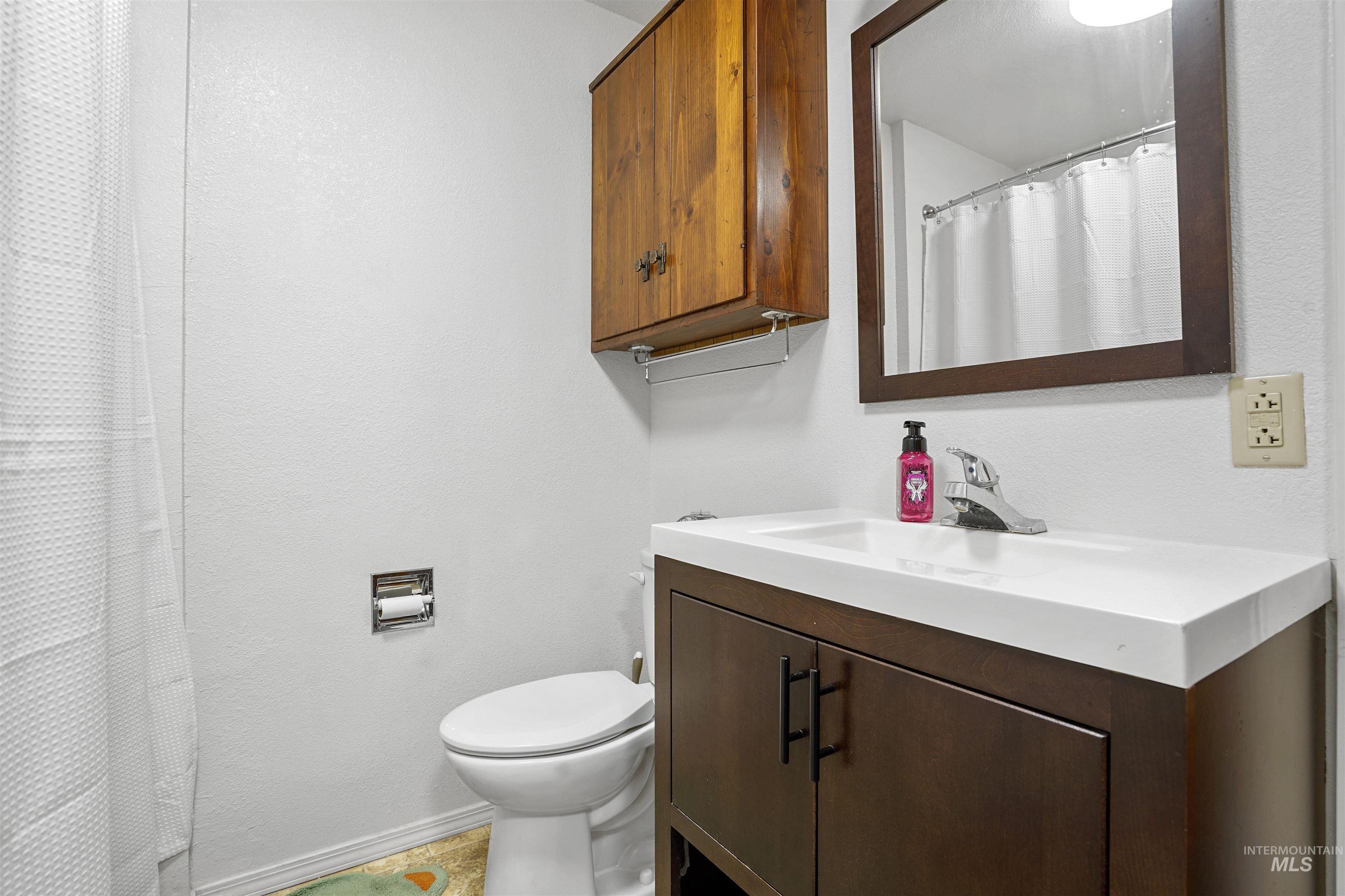 250 Huddleston Road Property Photo 18