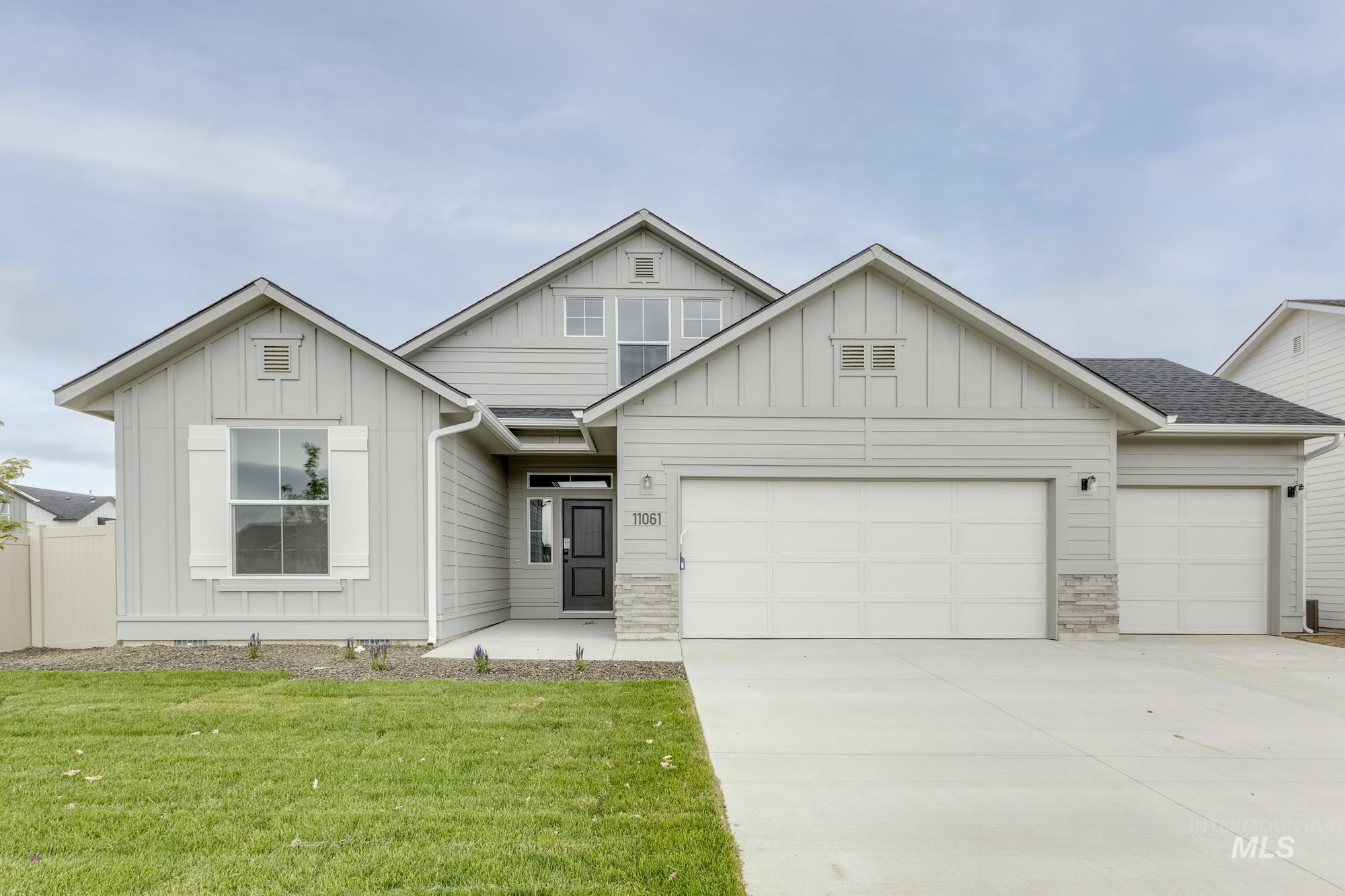 11061 W Trailheights Dr Property Photo 1