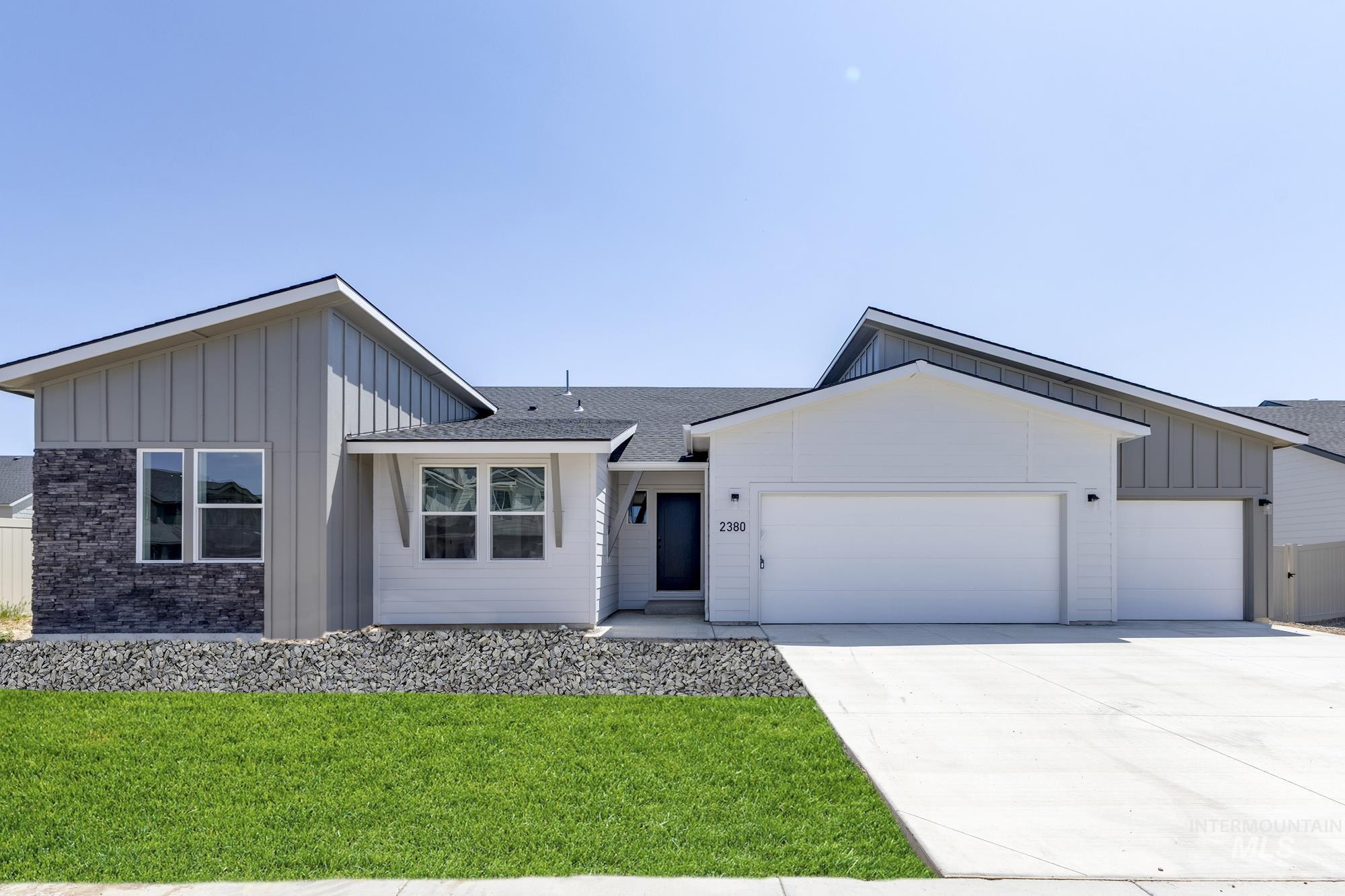 2380 N Lithodora Ave Property Photo 1