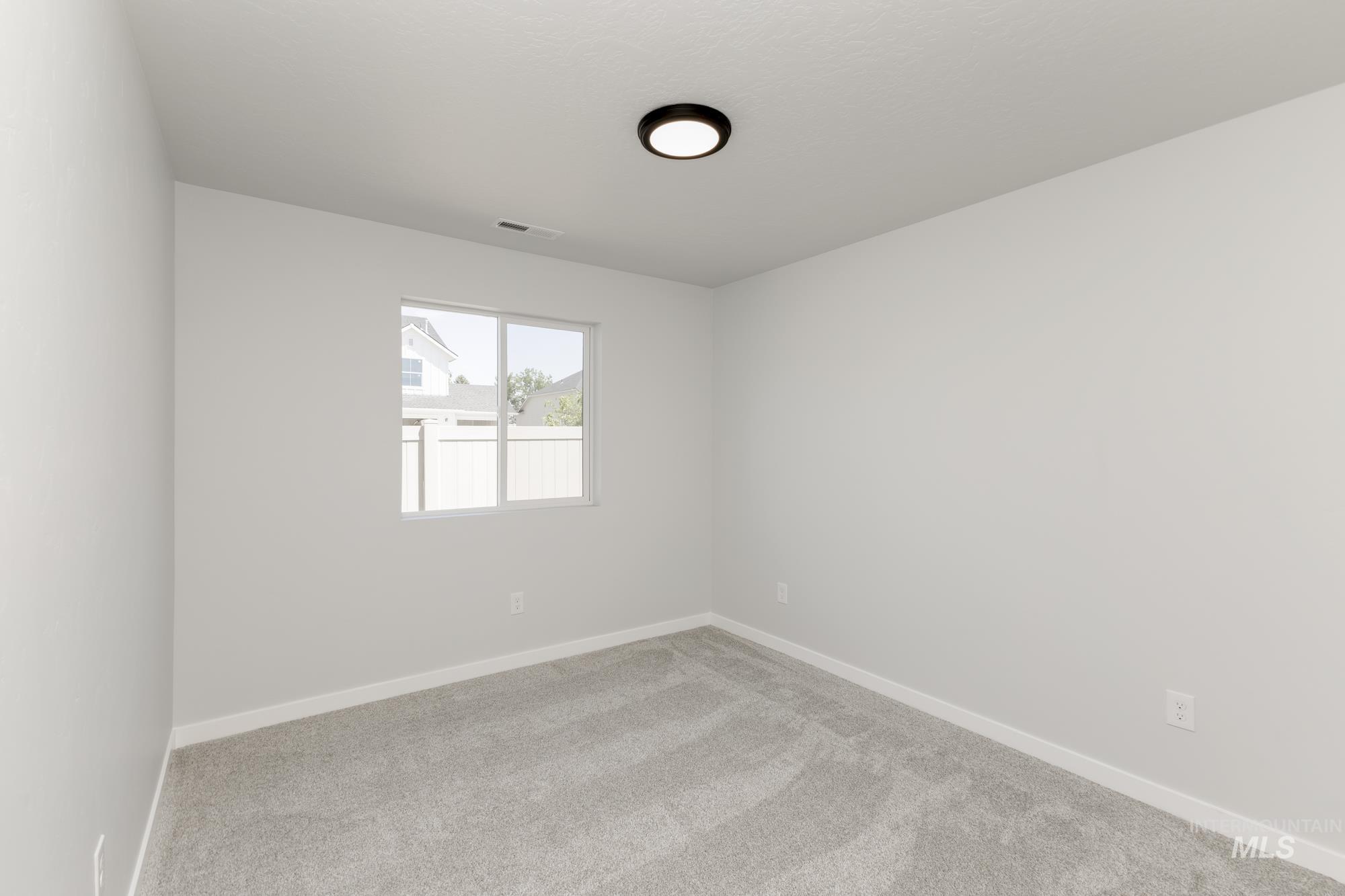 2380 N Lithodora Ave Property Photo 9