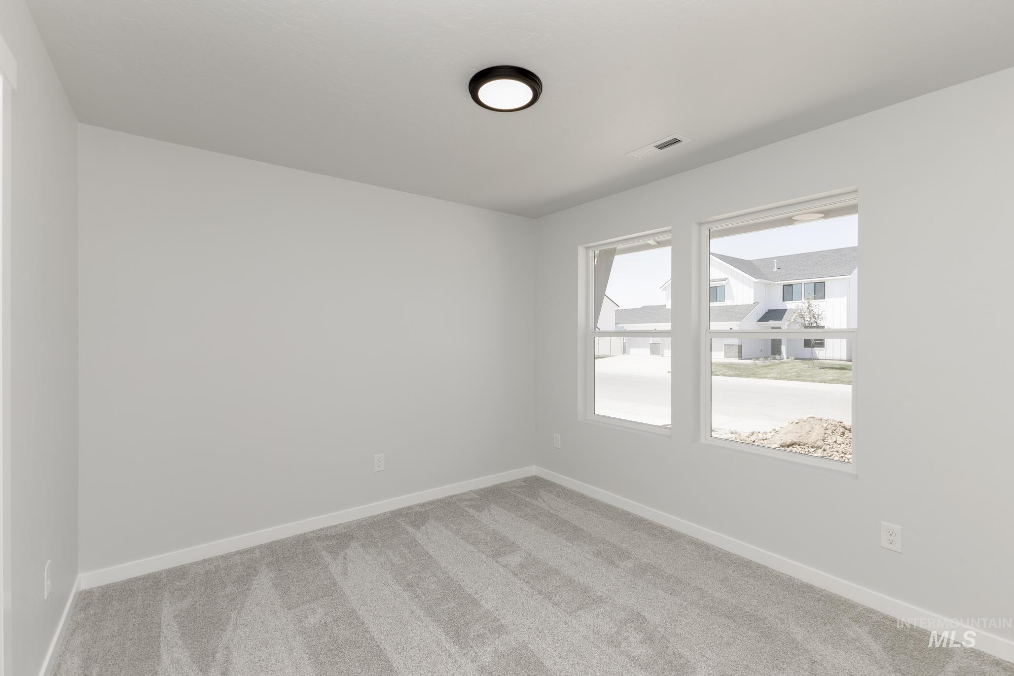 2380 N Lithodora Ave Property Photo 10