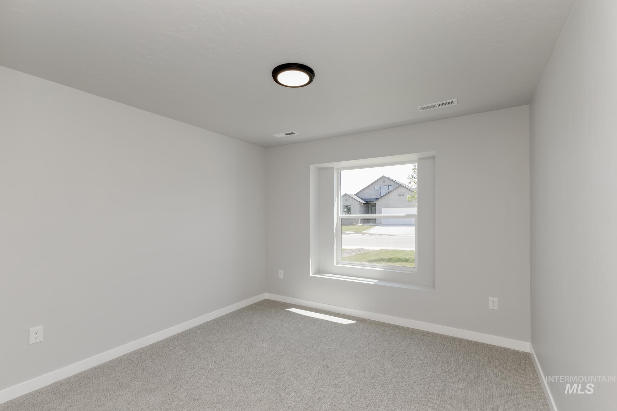 2377 N Carly Ave Property Photo 13