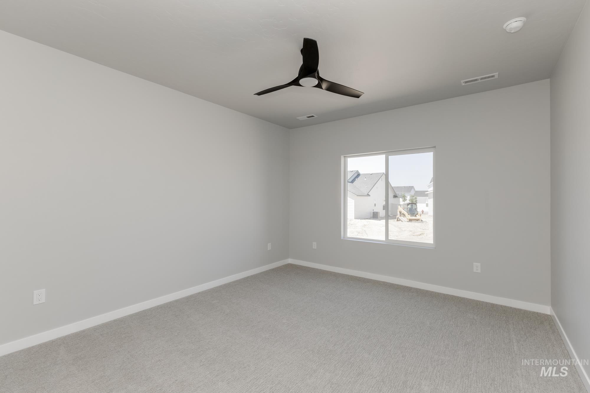 2377 N Carly Ave Property Photo 17
