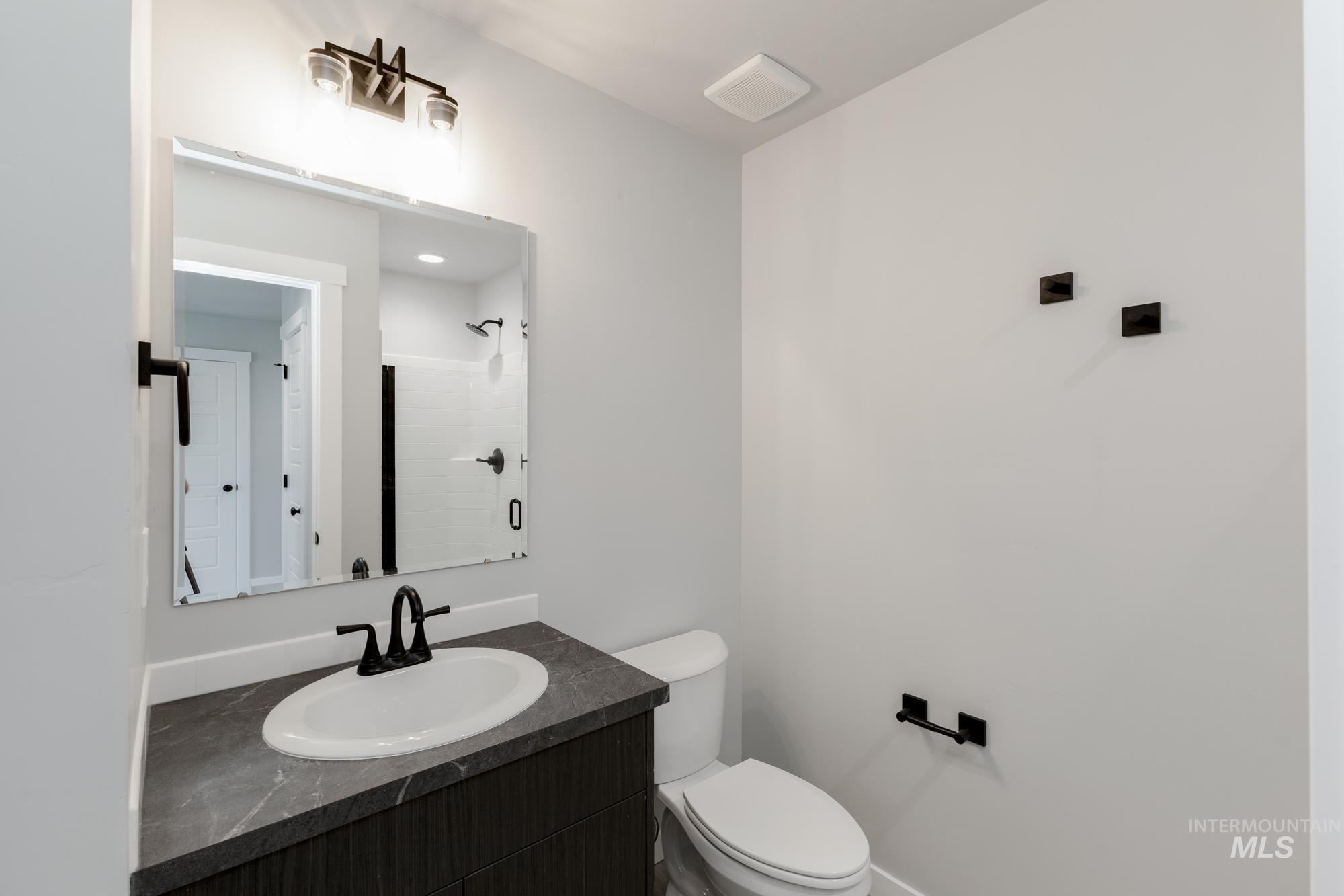 2226 N Carly Ave Property Photo 12