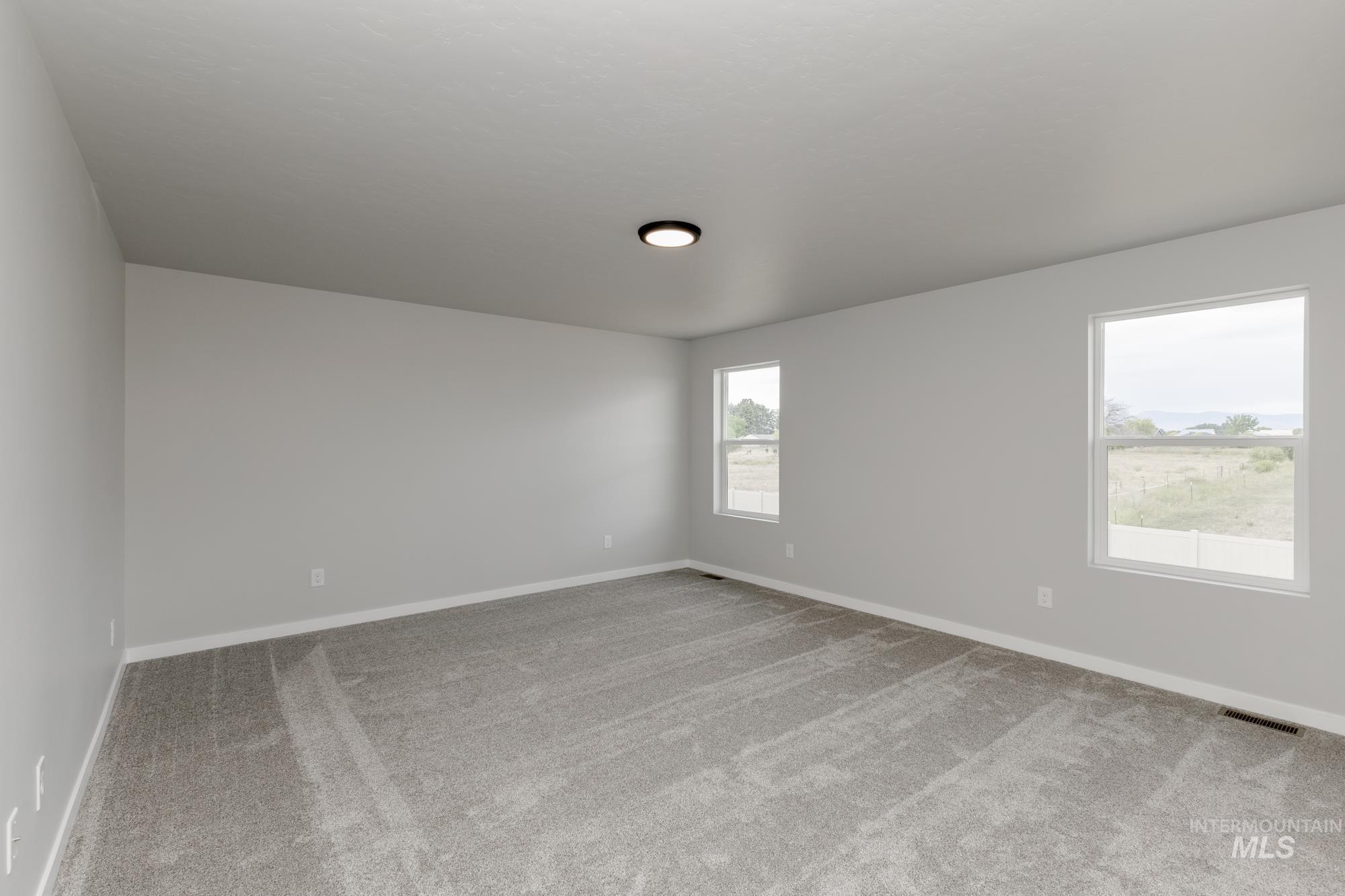 2226 N Carly Ave Property Photo 21