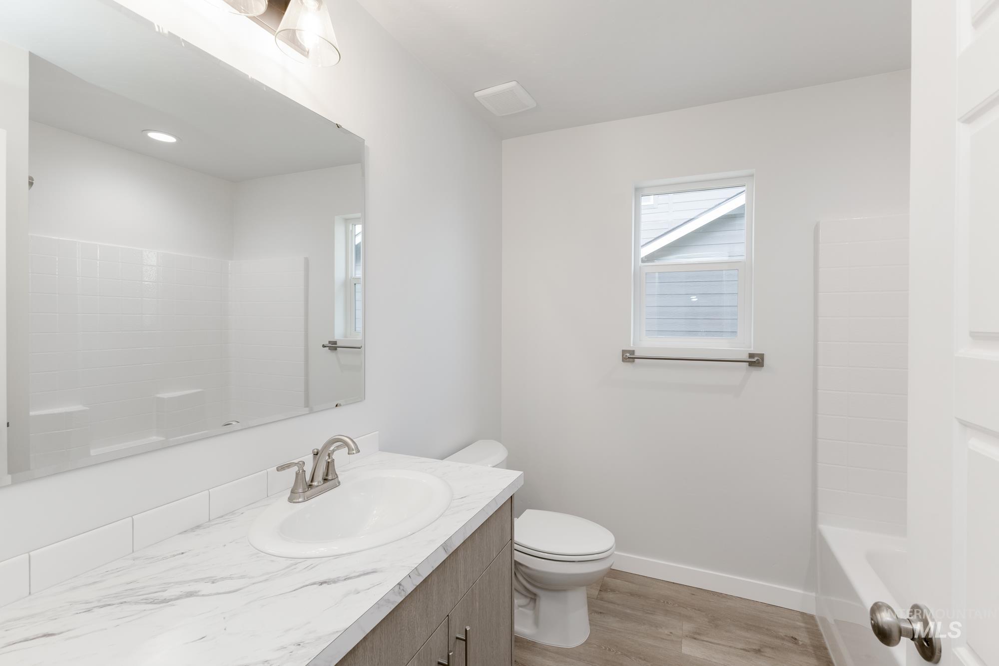 2252 N Carly Ave Property Photo 12
