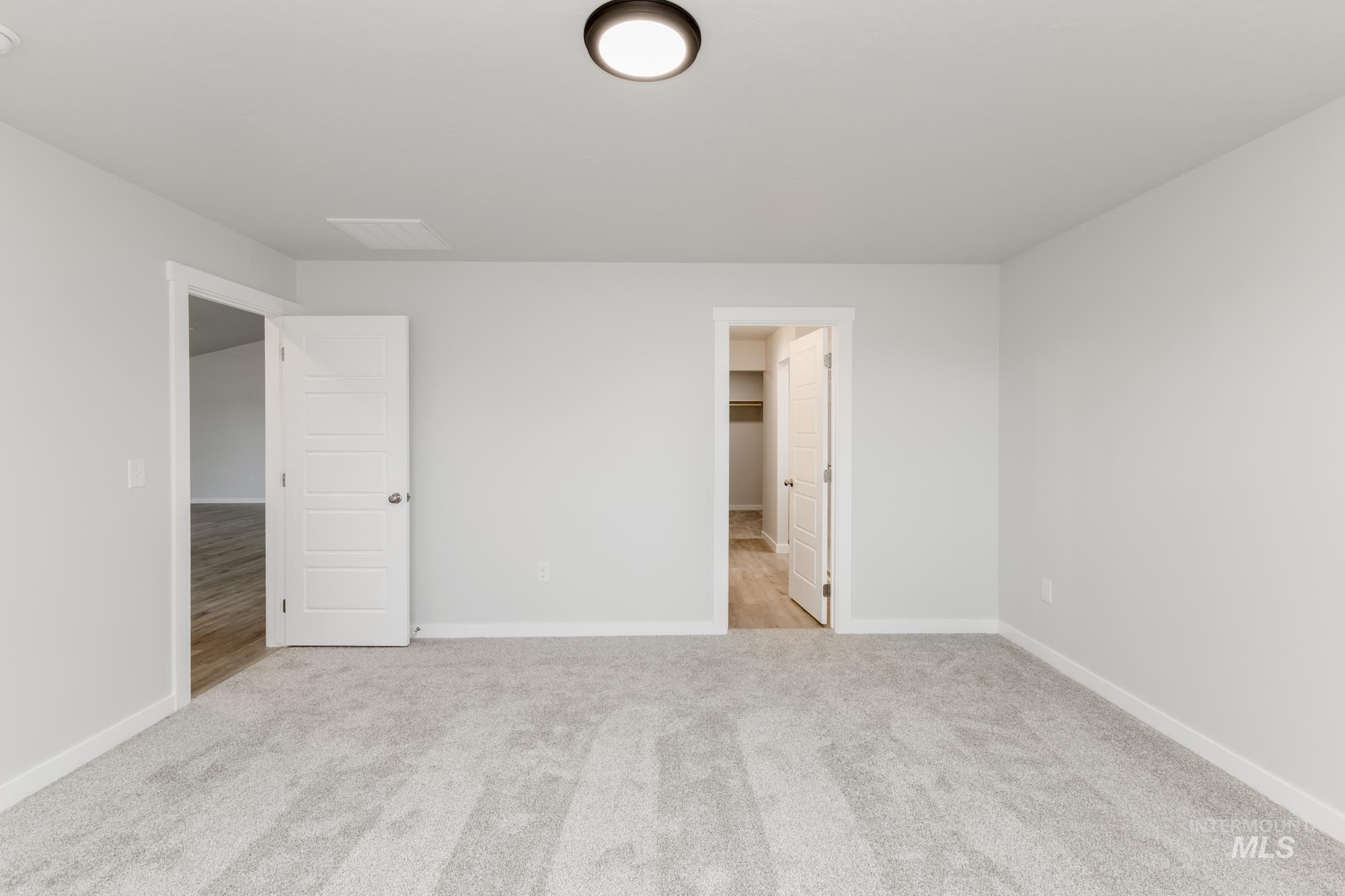 2252 N Carly Ave Property Photo 16
