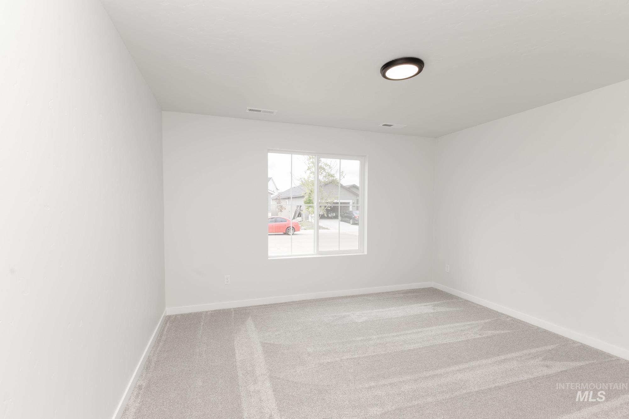 6772 W Plateau Creek Dr Property Photo 9