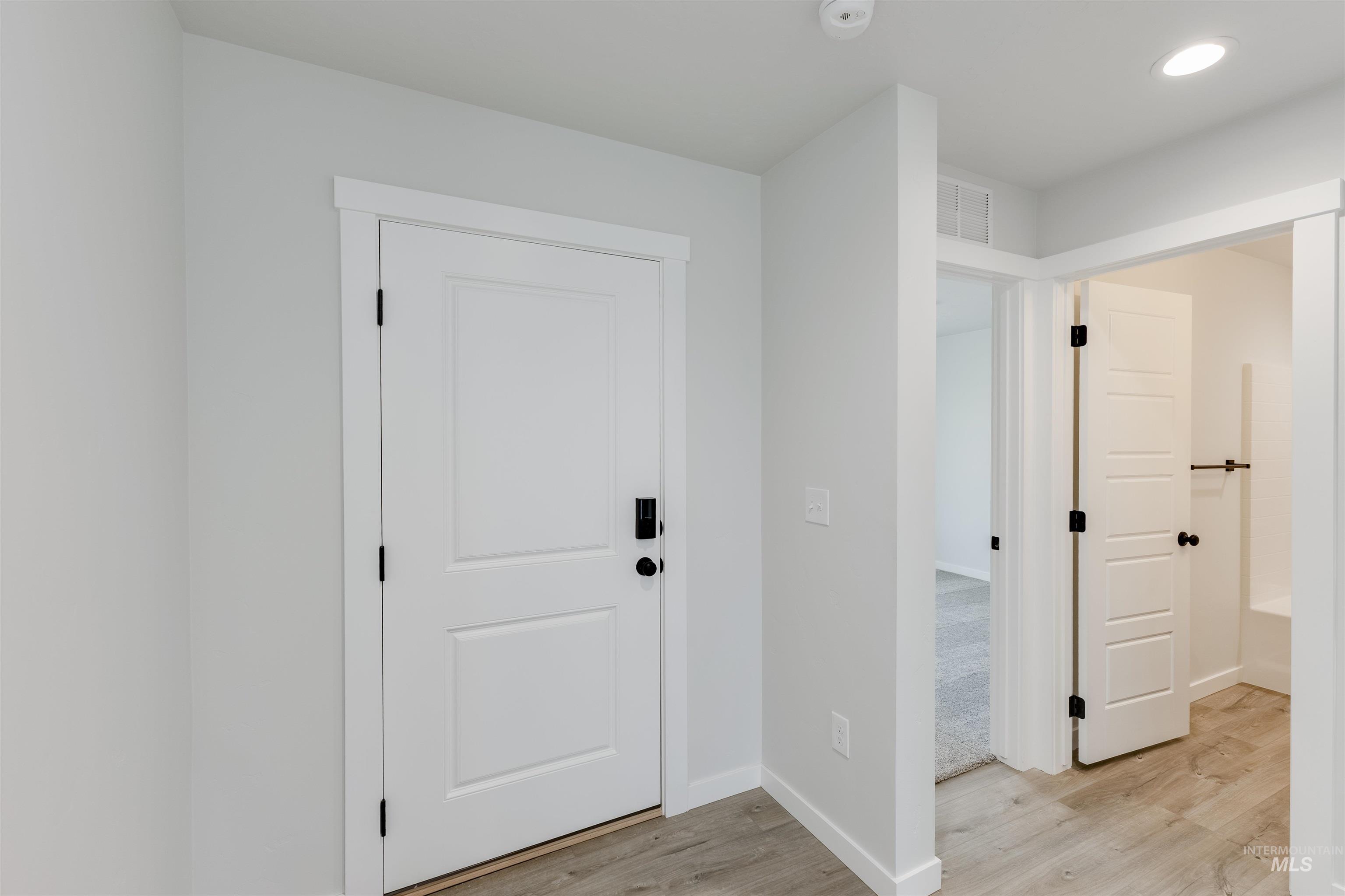 17586 N Window Peak Way Property Photo 2
