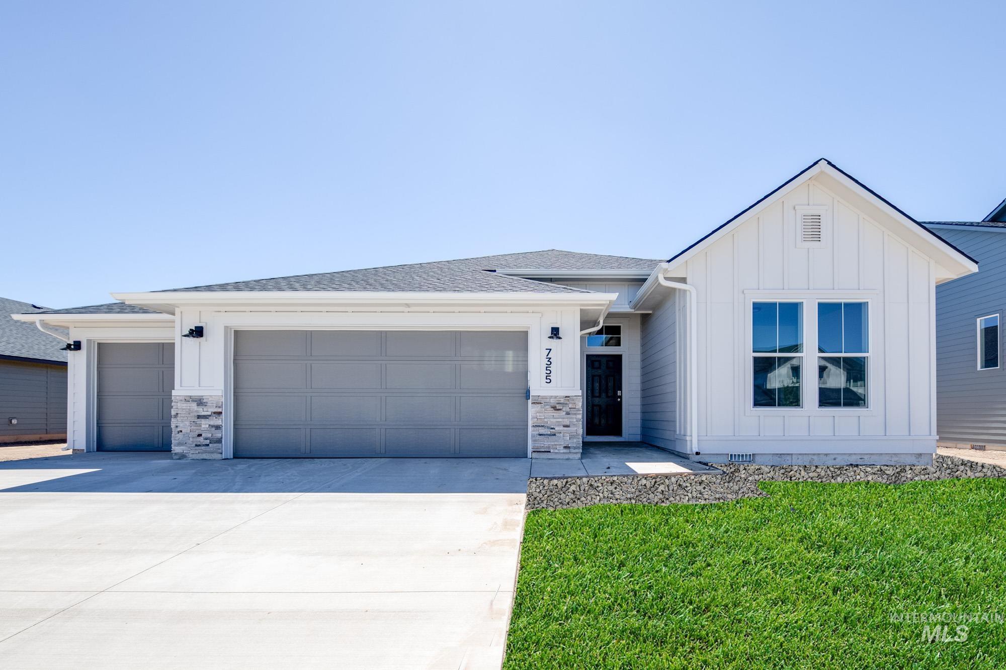 7355 E Marble Springs Dr Property Photo 1