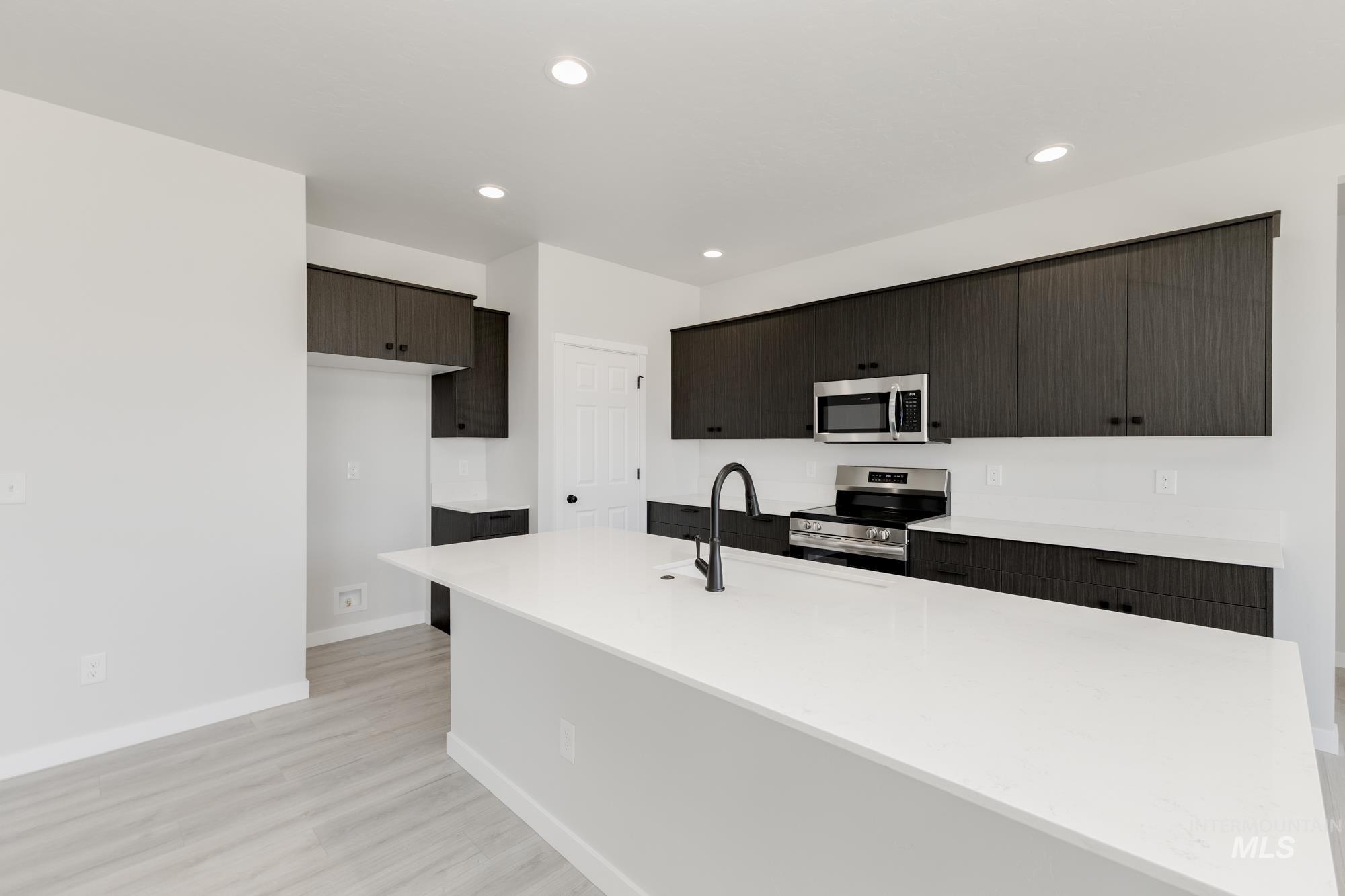 17418 N Coral Springs Way Property Photo 4