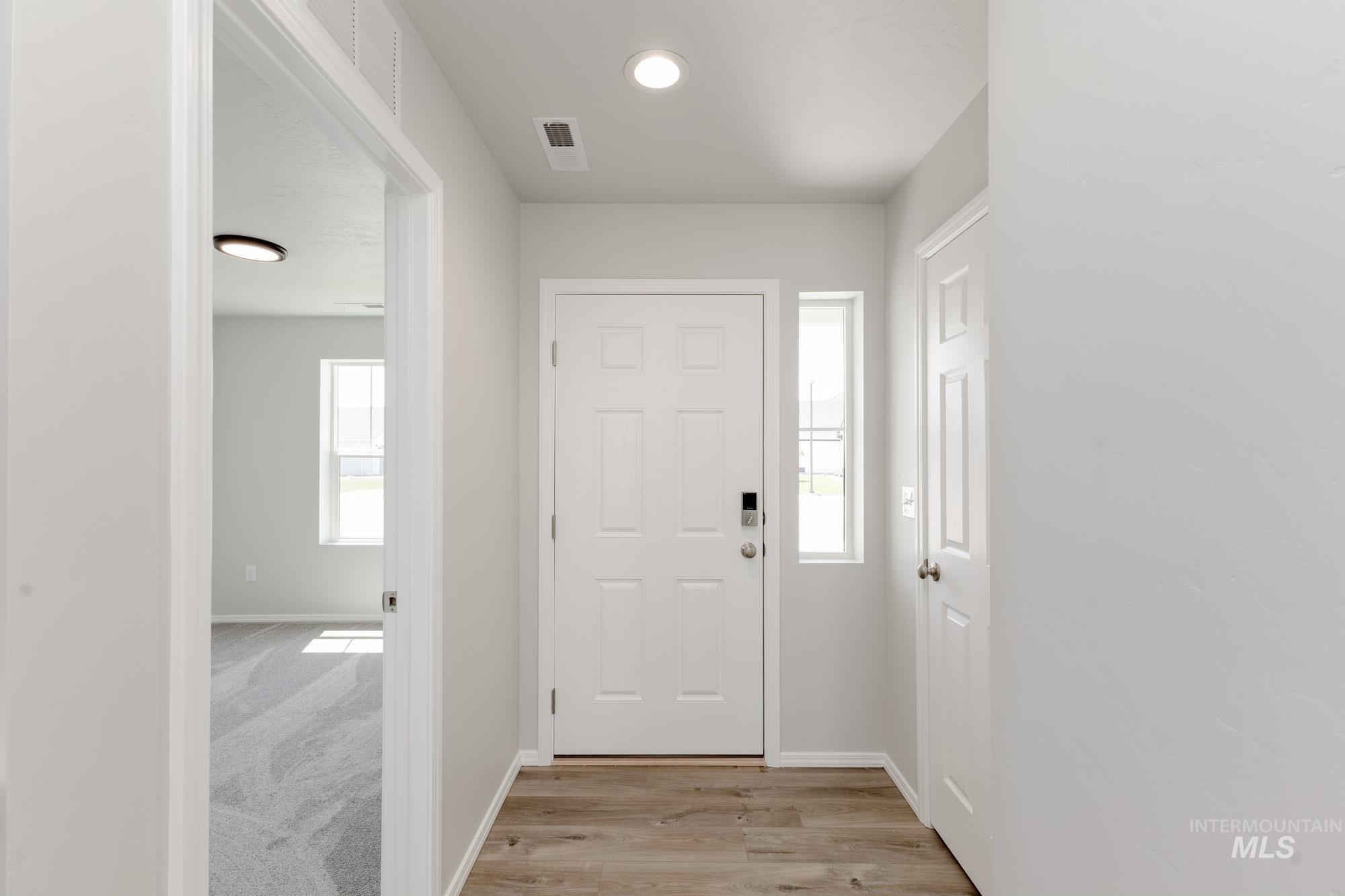 5209 Malachite St Property Photo 2