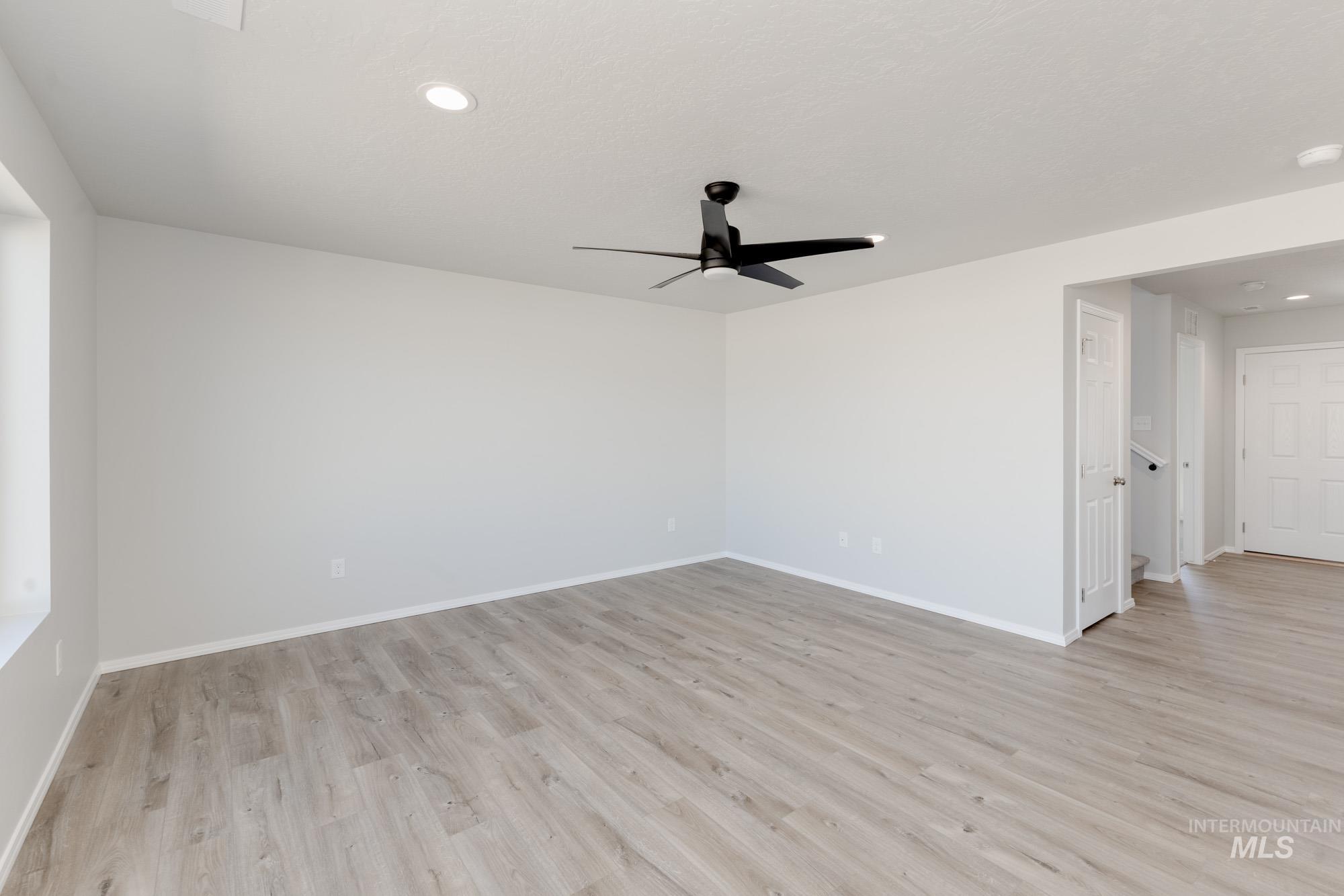 5209 Malachite St Property Photo 10
