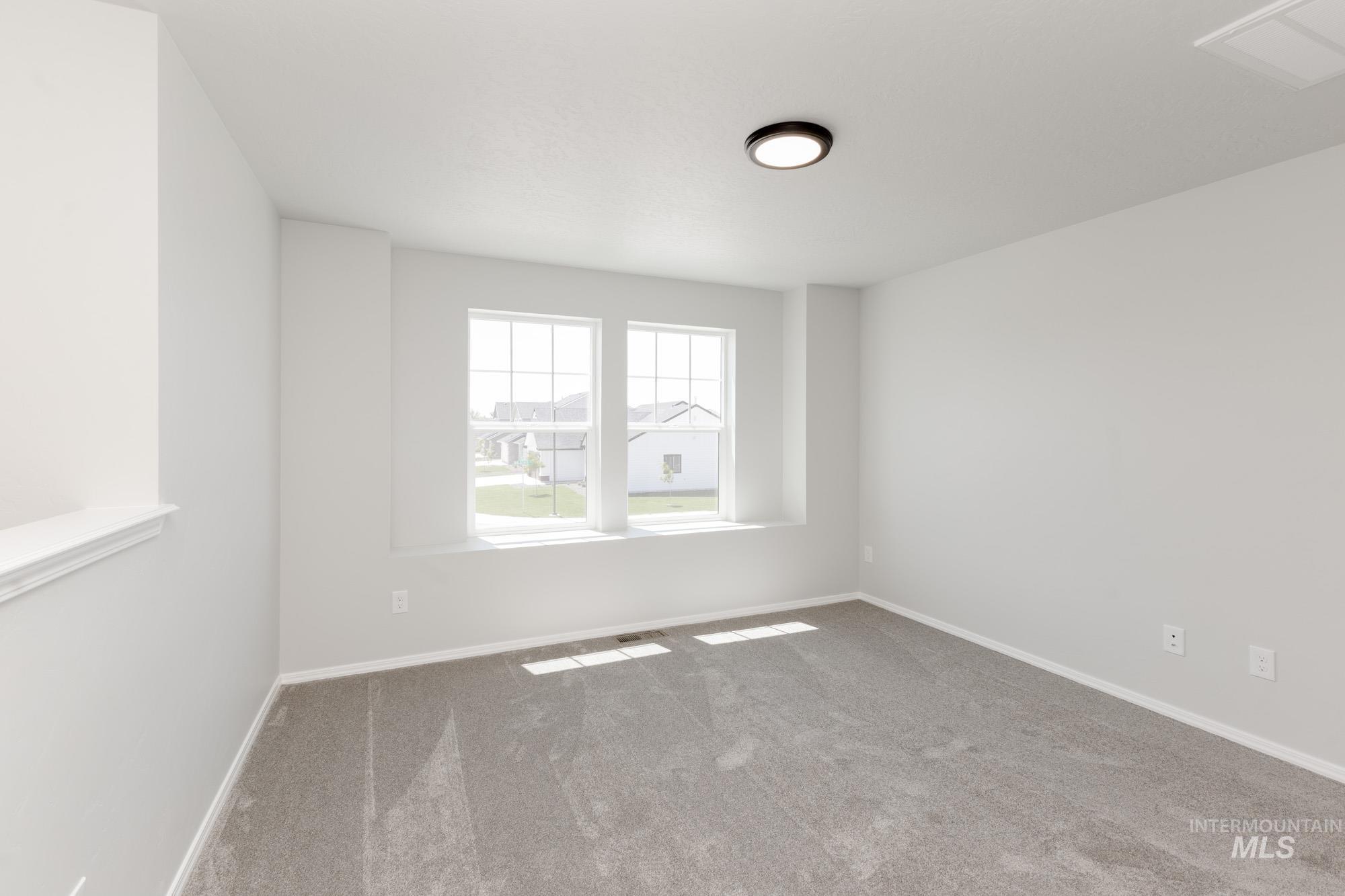 5209 Malachite St Property Photo 13