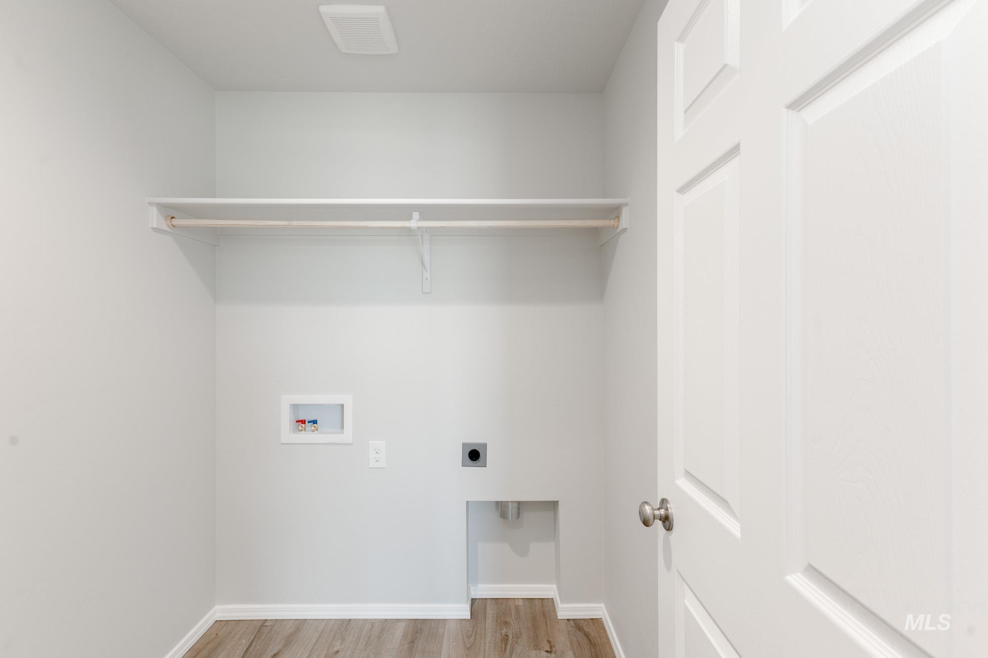 5209 Malachite St Property Photo 18
