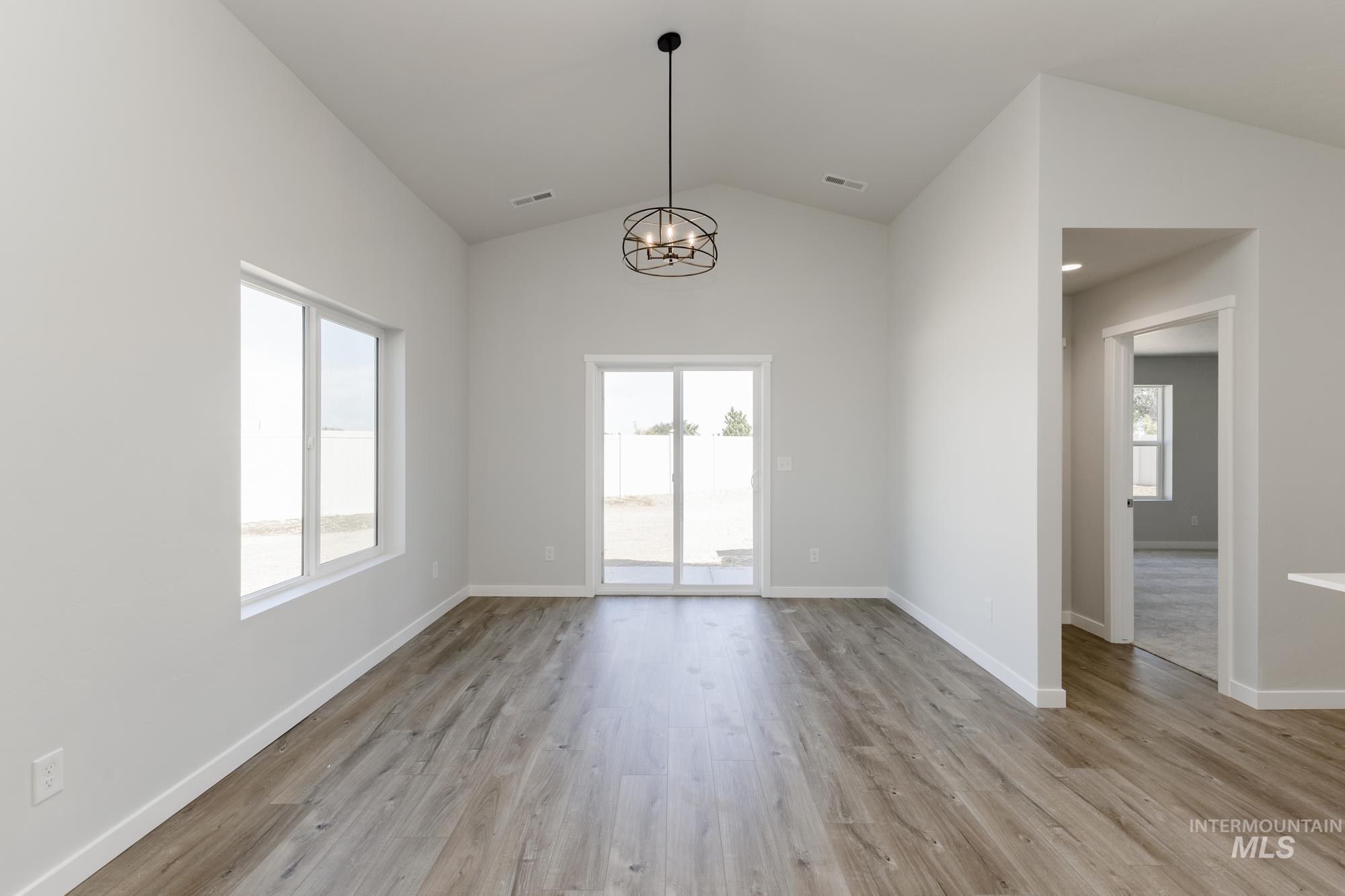 5213 Malachite St Property Photo 7