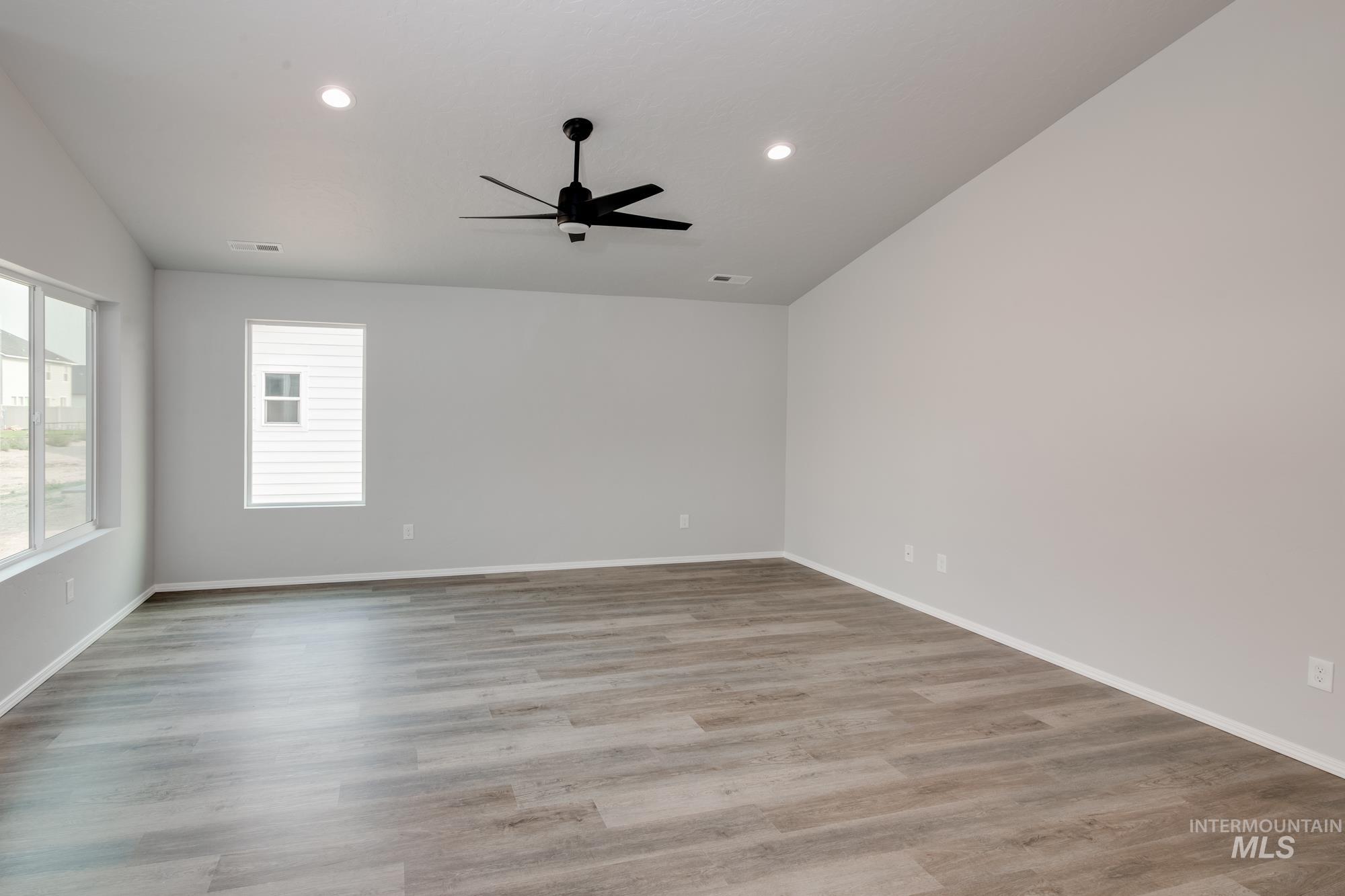5213 Malachite St Property Photo 10