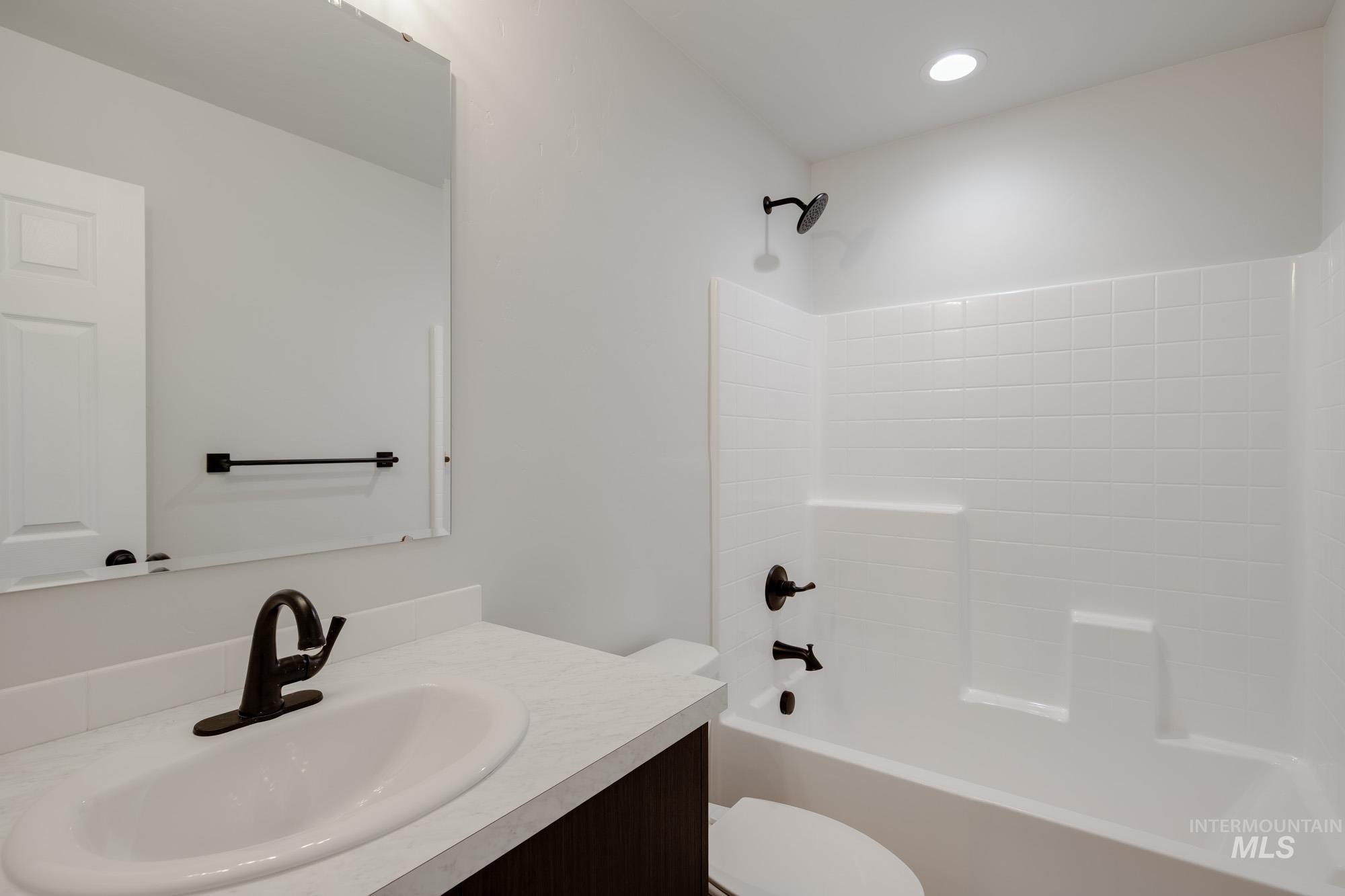 412 Crystal Rock Ave Property Photo 16