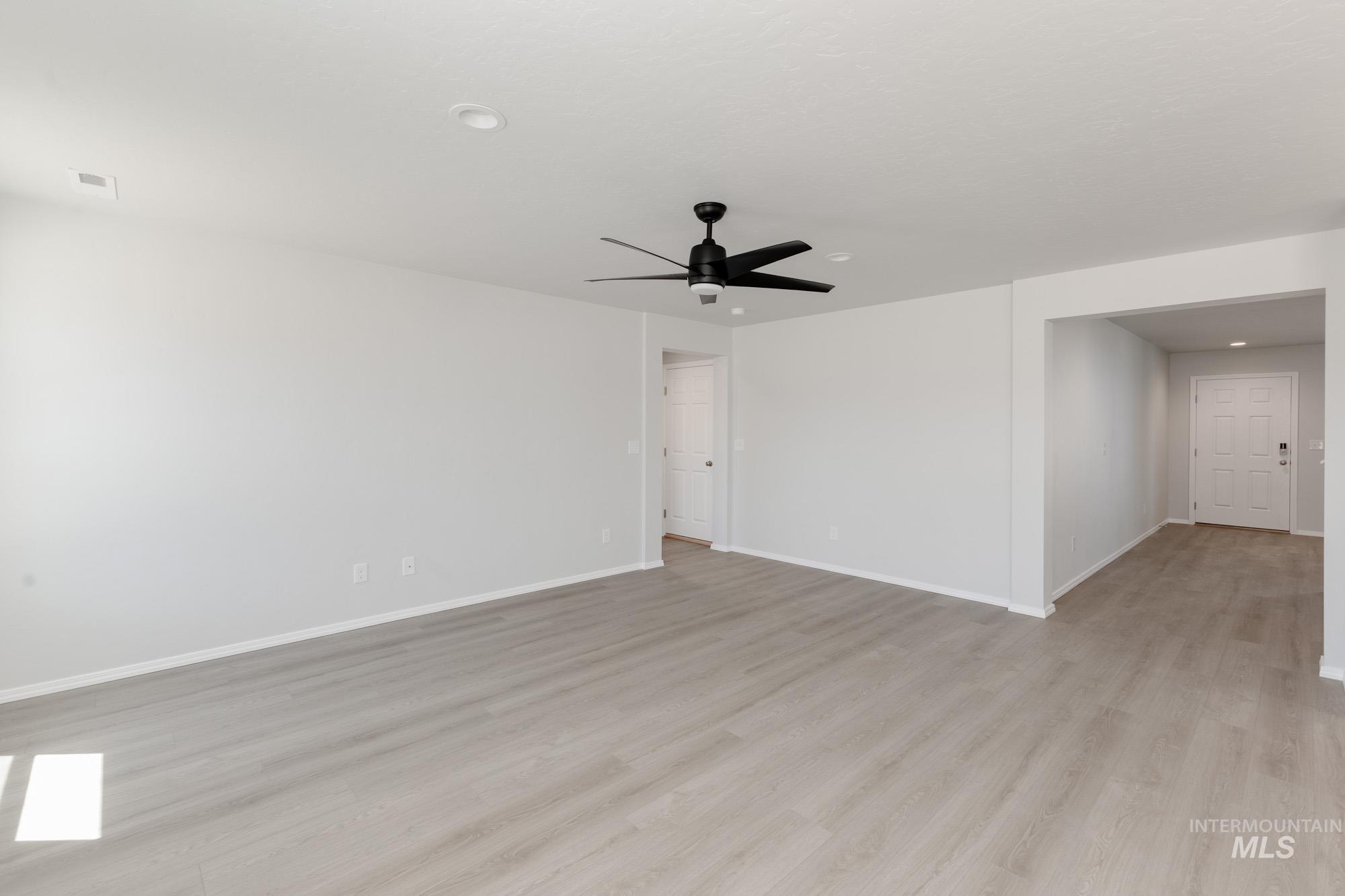 206 Marble Ave Property Photo 9