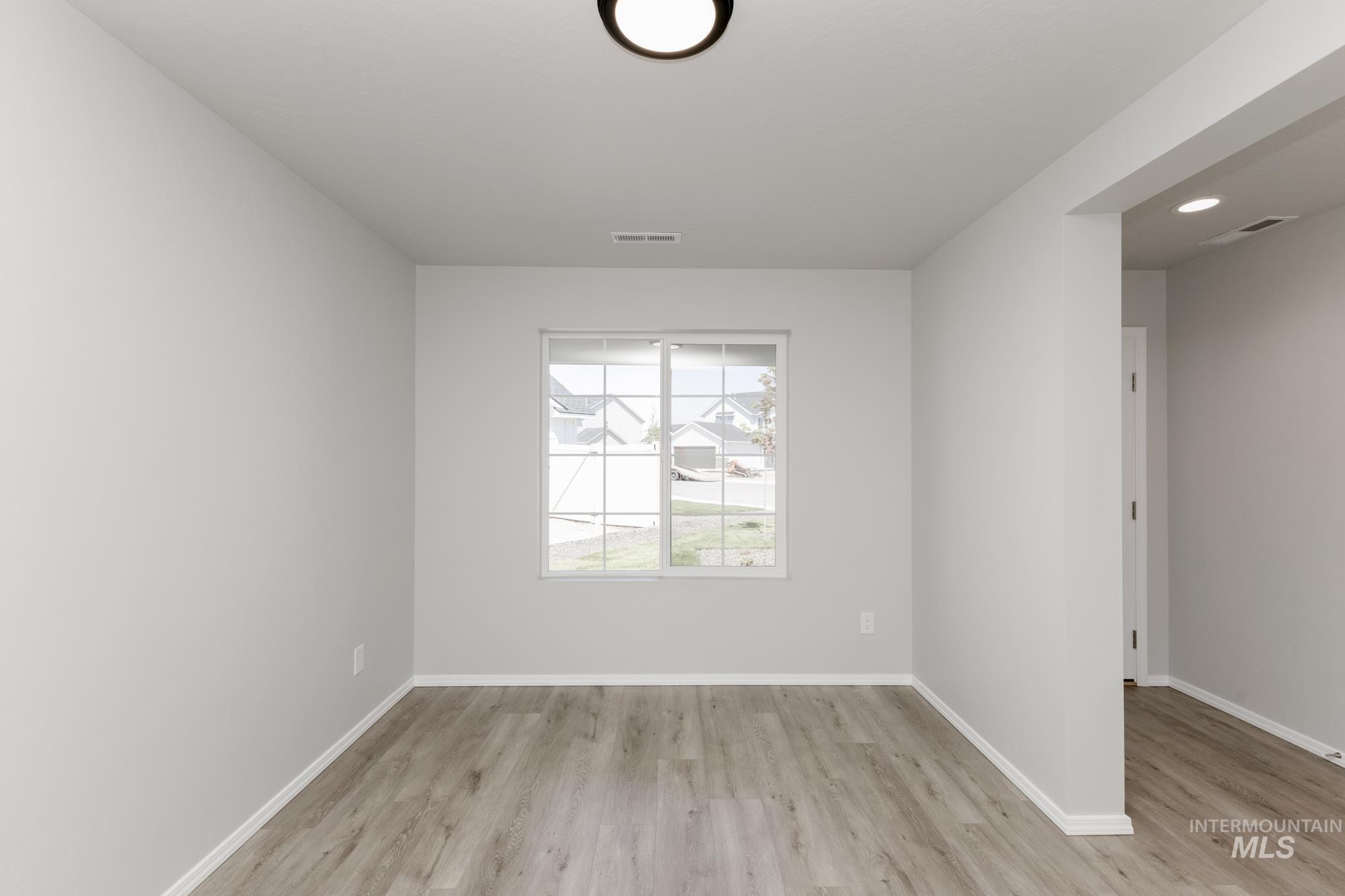 5008 Blue Silver St Property Photo 11