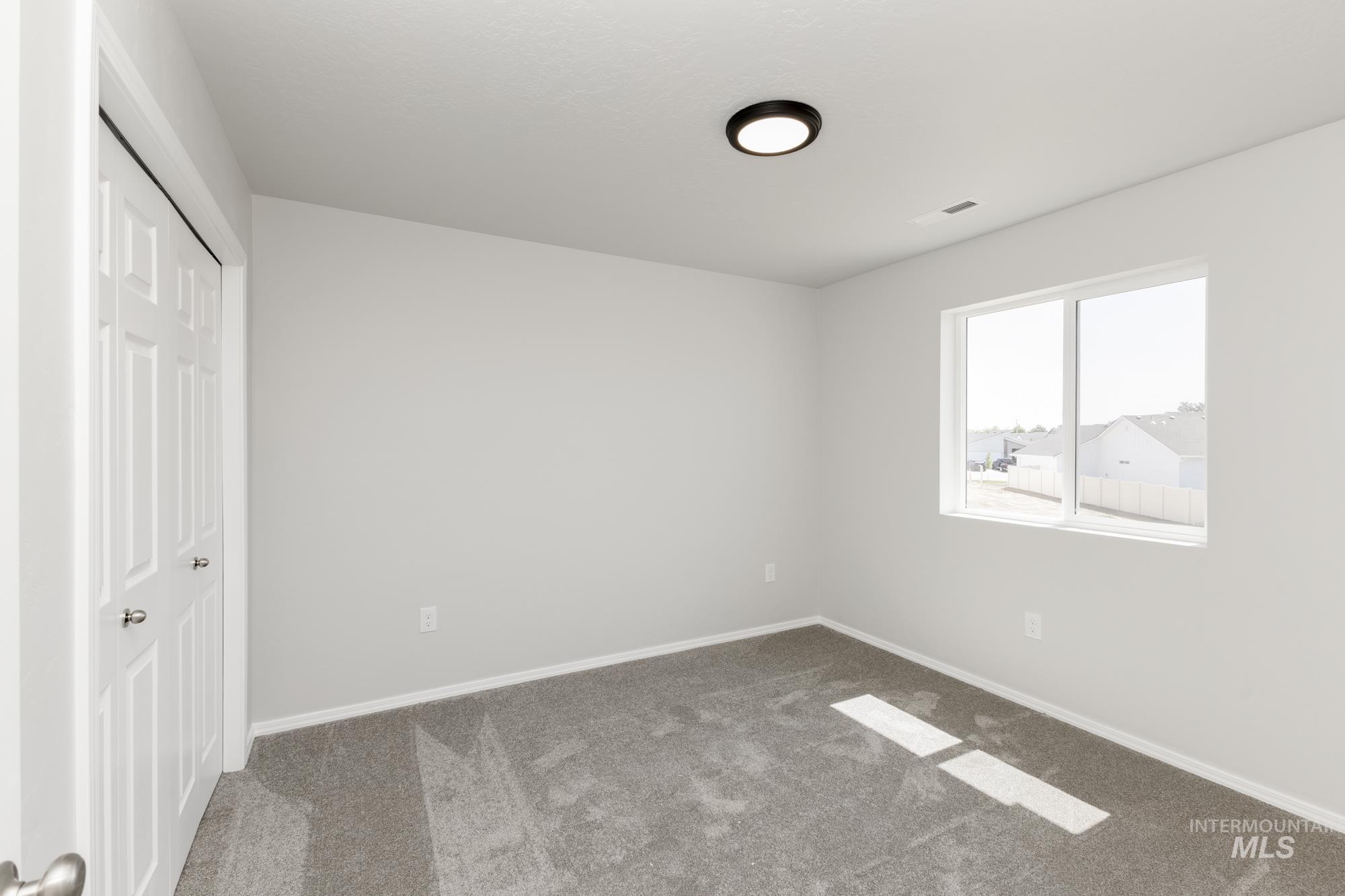 5008 Blue Silver St Property Photo 15