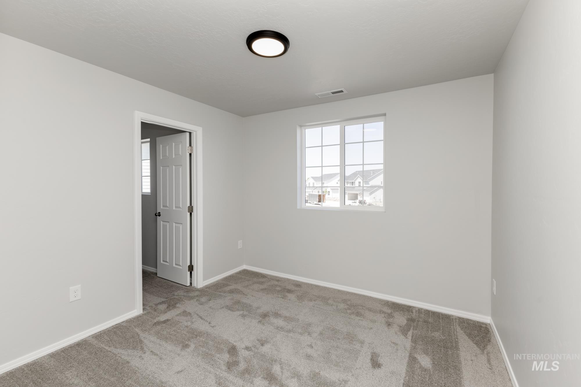 5008 Blue Silver St Property Photo 17