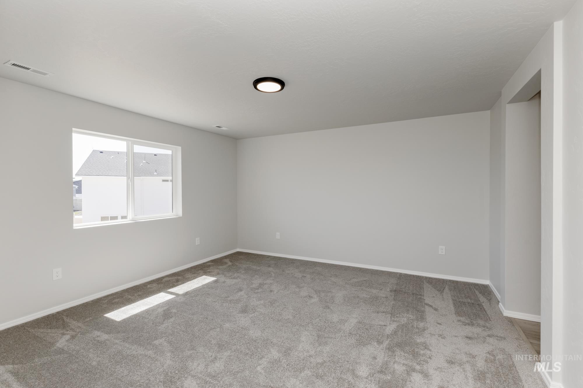 5008 Blue Silver St Property Photo 20