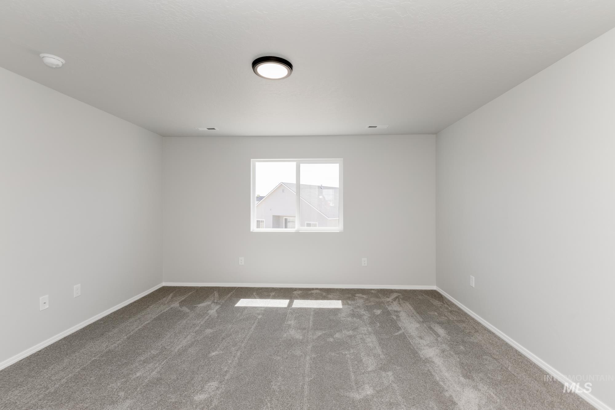 5008 Blue Silver St Property Photo 21