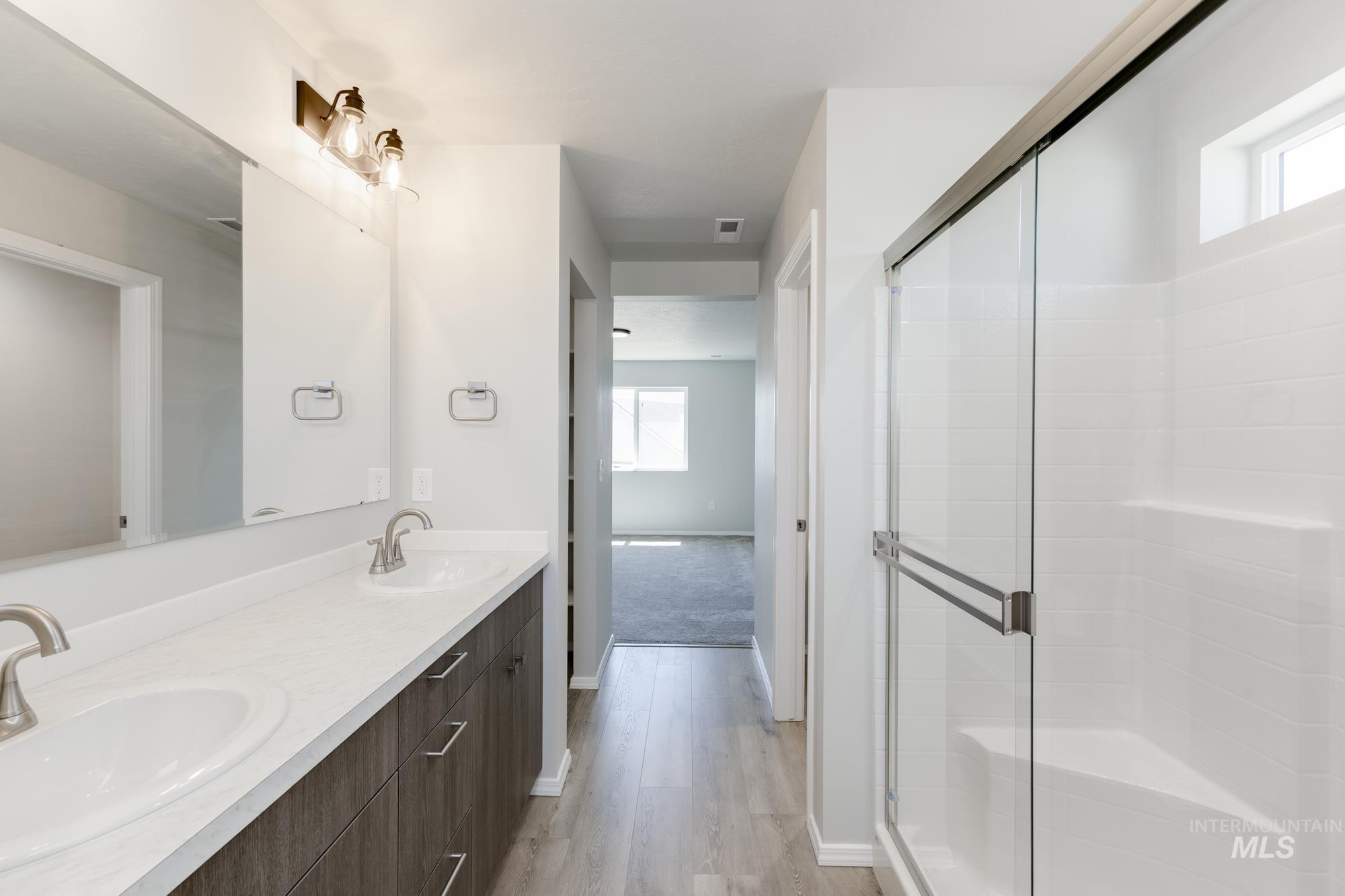 5008 Blue Silver St Property Photo 25